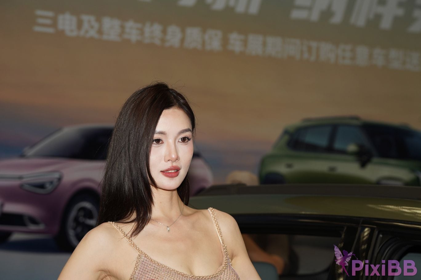 Featured Street Photography Works No.5415 Brown suspender skirt PixiBB.COM 068