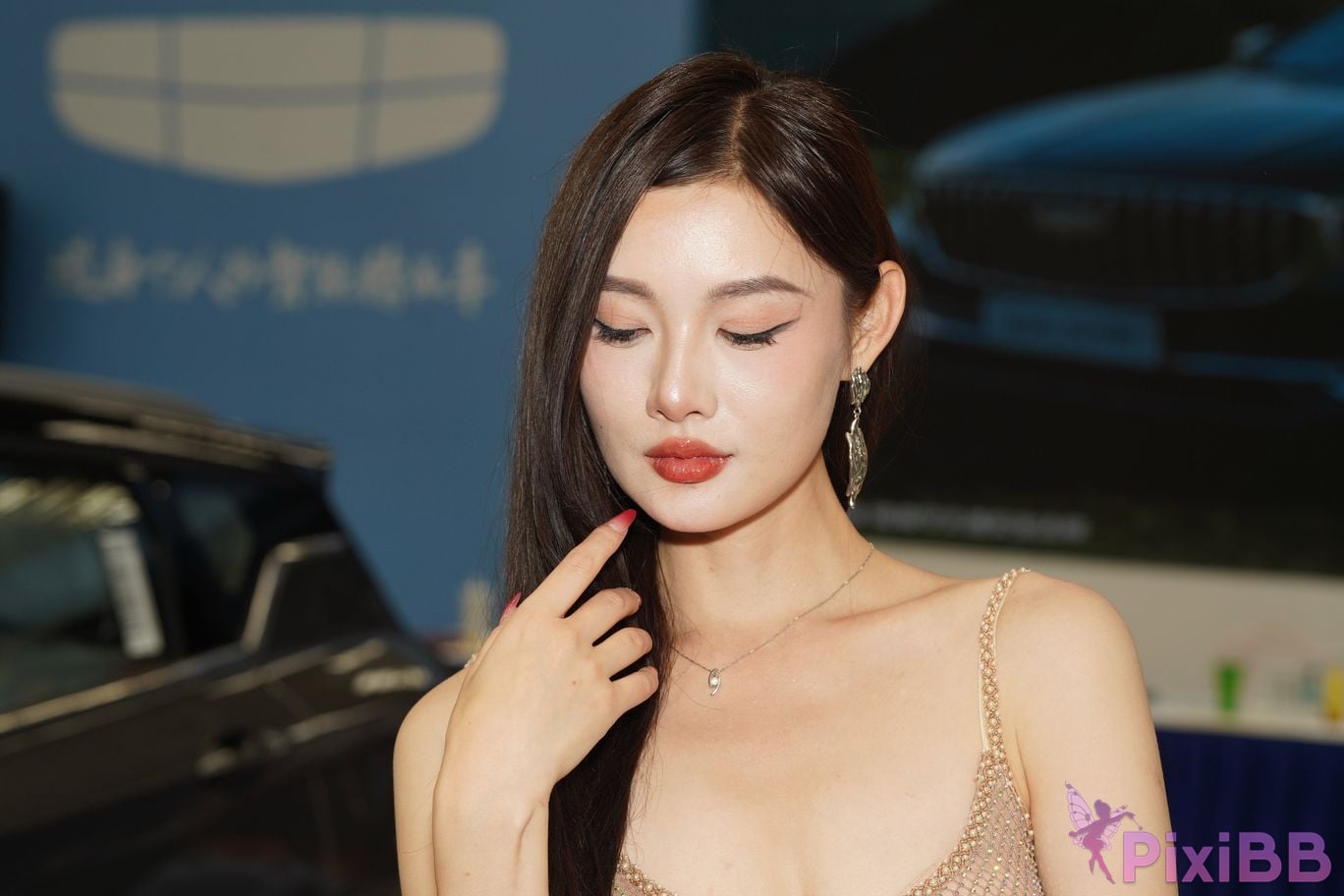 Featured Street Photography Works No.5415 Brown suspender skirt PixiBB.COM 132