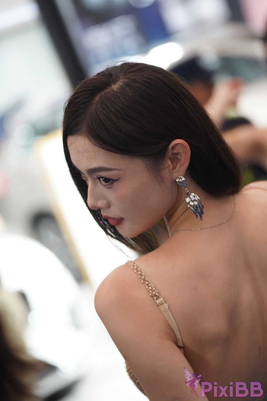 Featured Street Photography Works No.5415 Brown suspender skirt PixiBB.COM 187