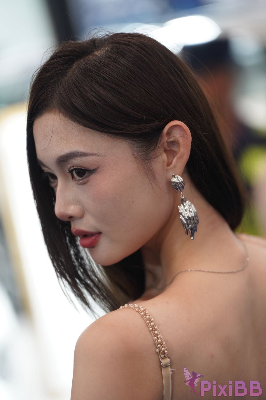 Featured Street Photography Works No.5415 Brown suspender skirt PixiBB.COM 188