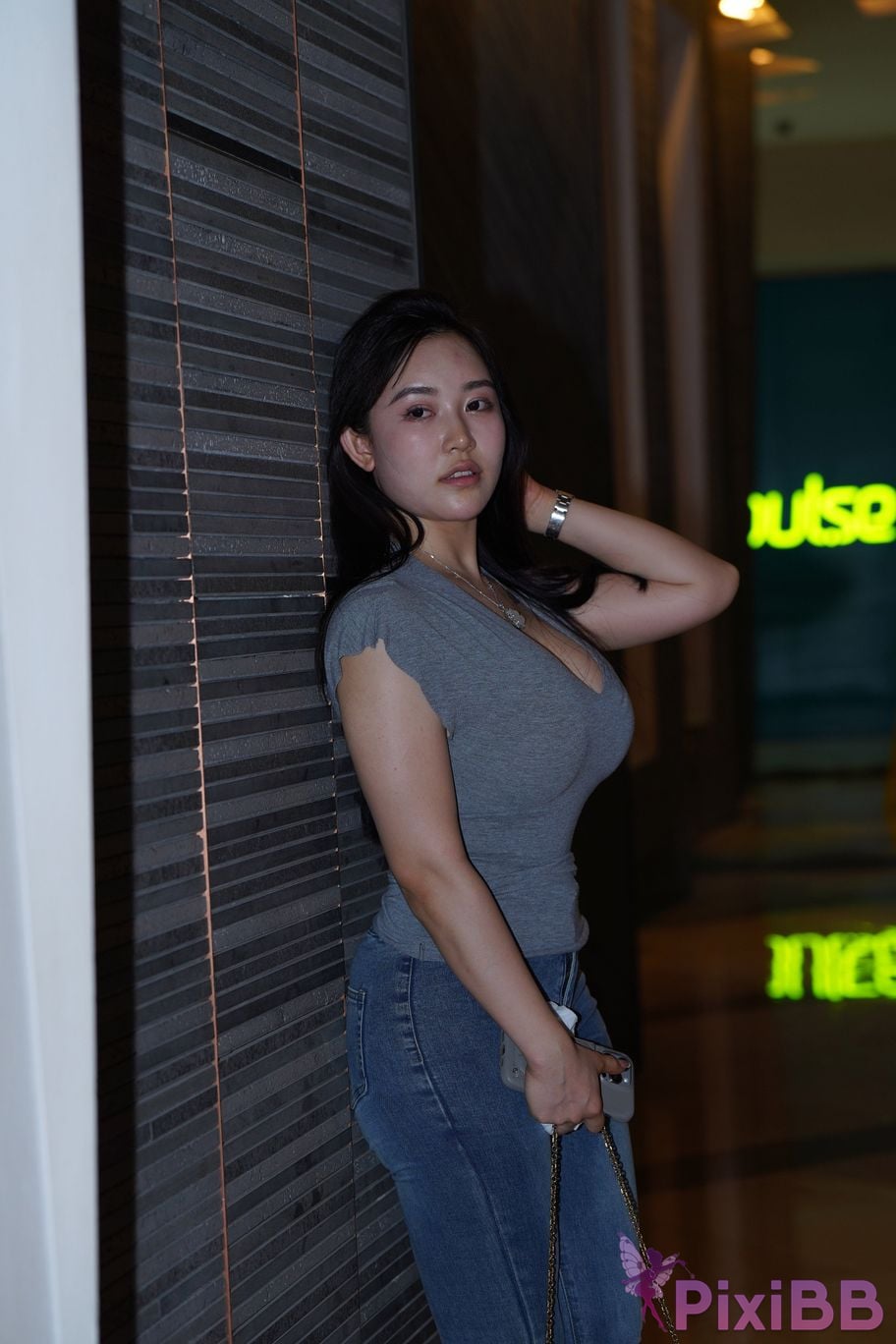 Featured Street Photography Works No.5416 Super paid V collared jeans PixiBB.COM 020