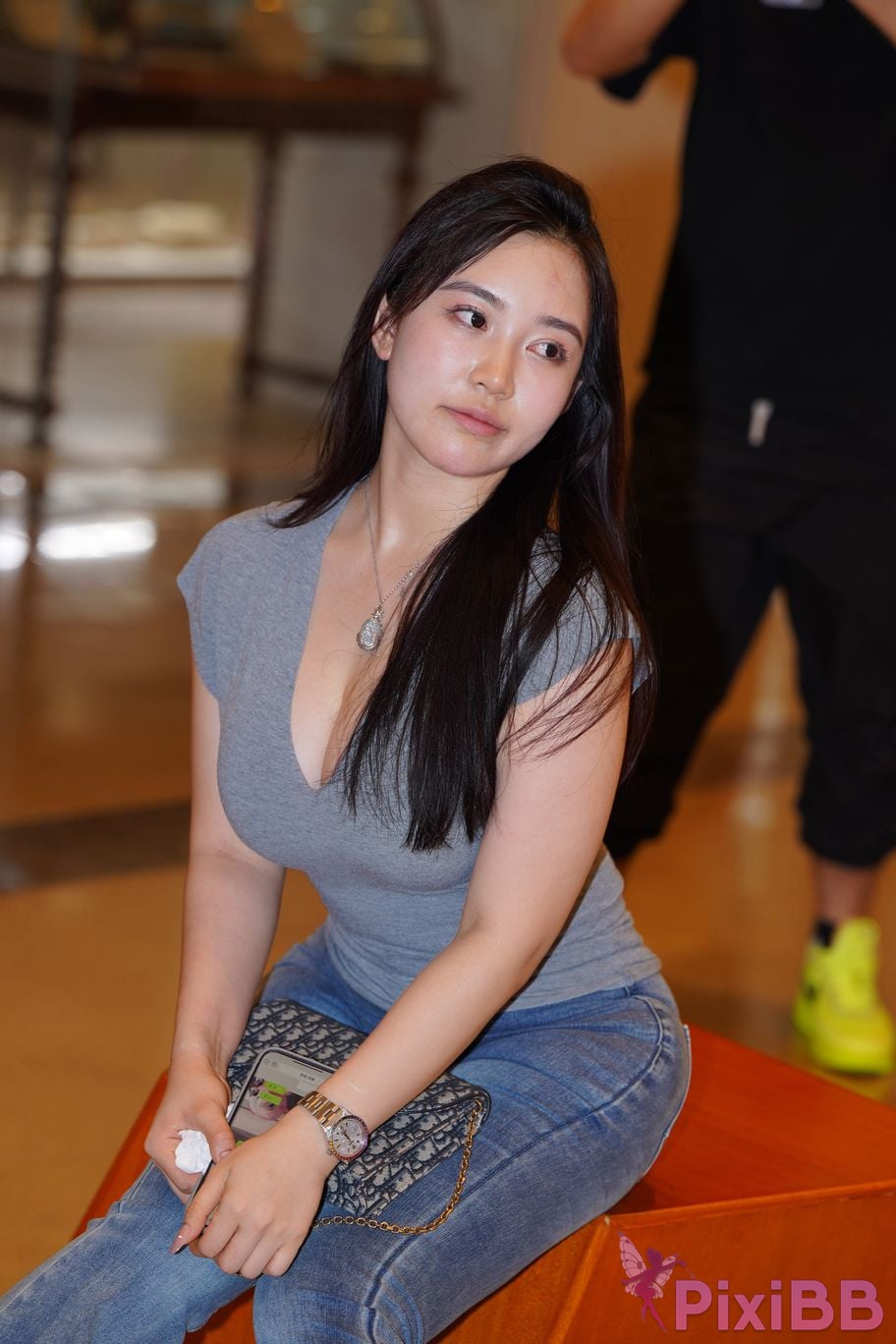 Featured Street Photography Works No.5416 Super paid V collared jeans PixiBB.COM 048