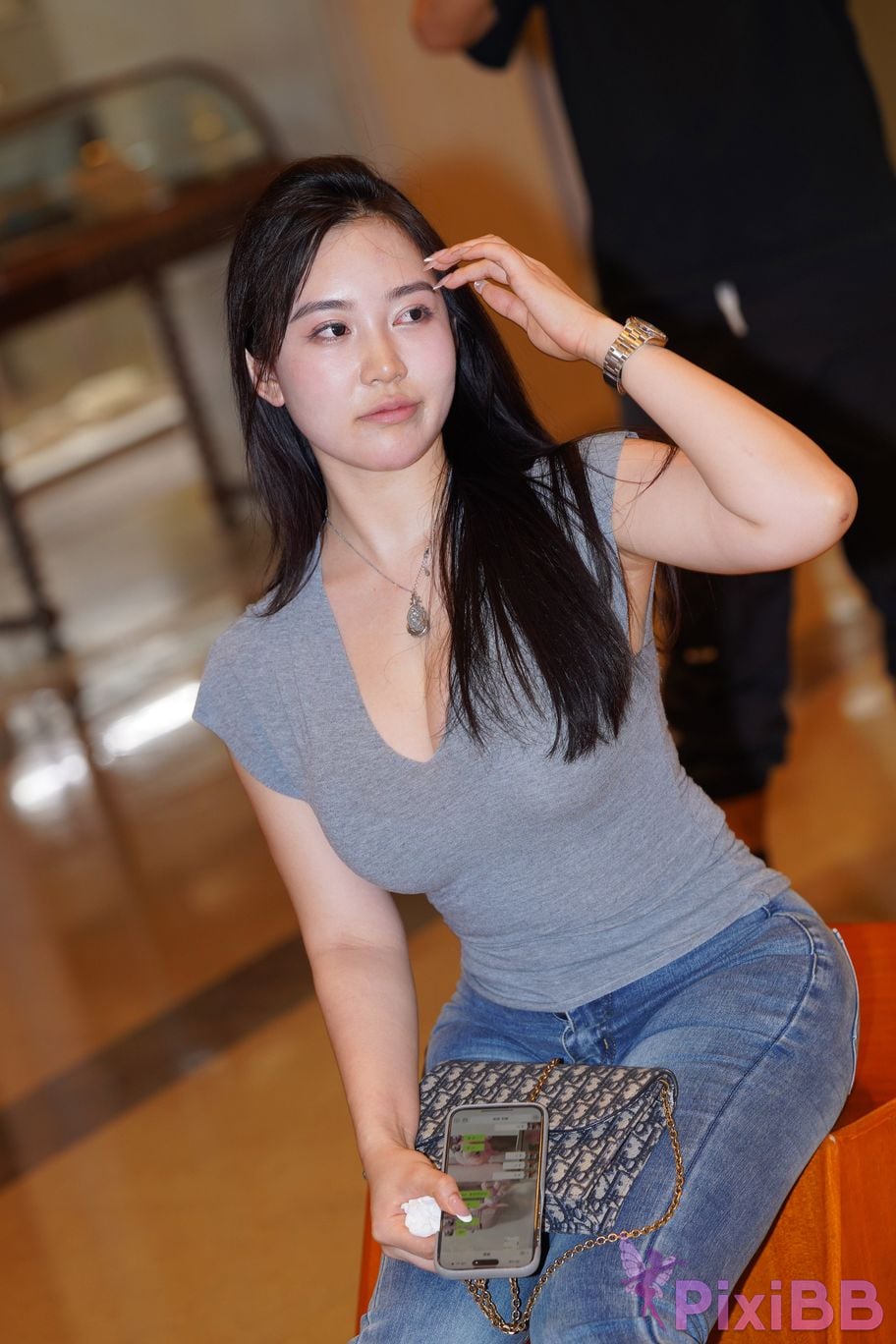 Featured Street Photography Works No.5416 Super paid V collared jeans PixiBB.COM 050