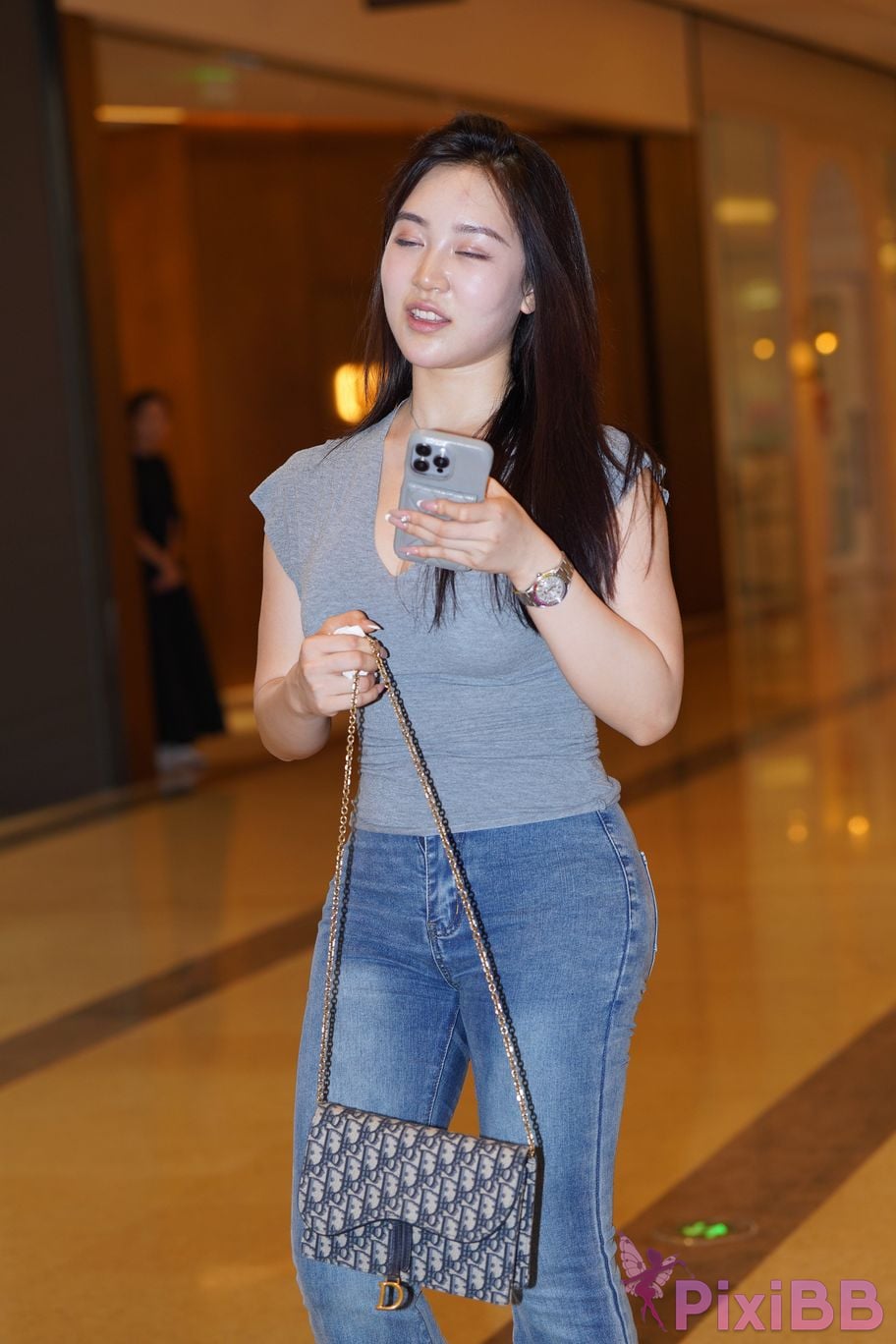 Featured Street Photography Works No.5416 Super paid V collared jeans PixiBB.COM 069