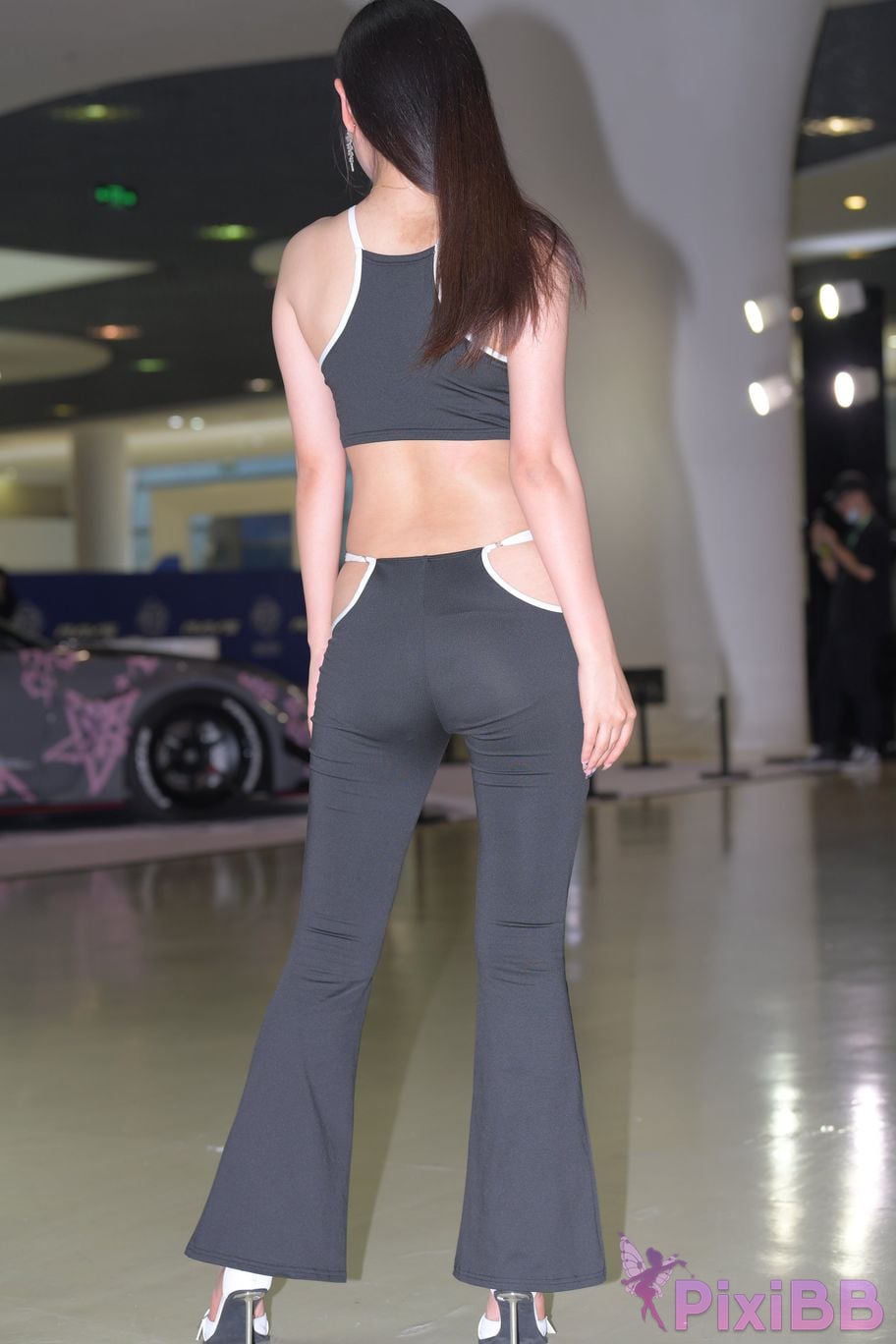 Featured Street Photography Works No.5417 Black glamor leggings PixiBB.COM 028