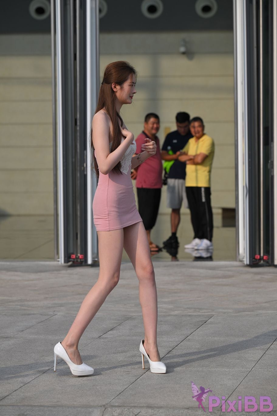 Featured Street Photography Works No.5418 Youthful and beautiful pink white skirt PixiBB.COM 007