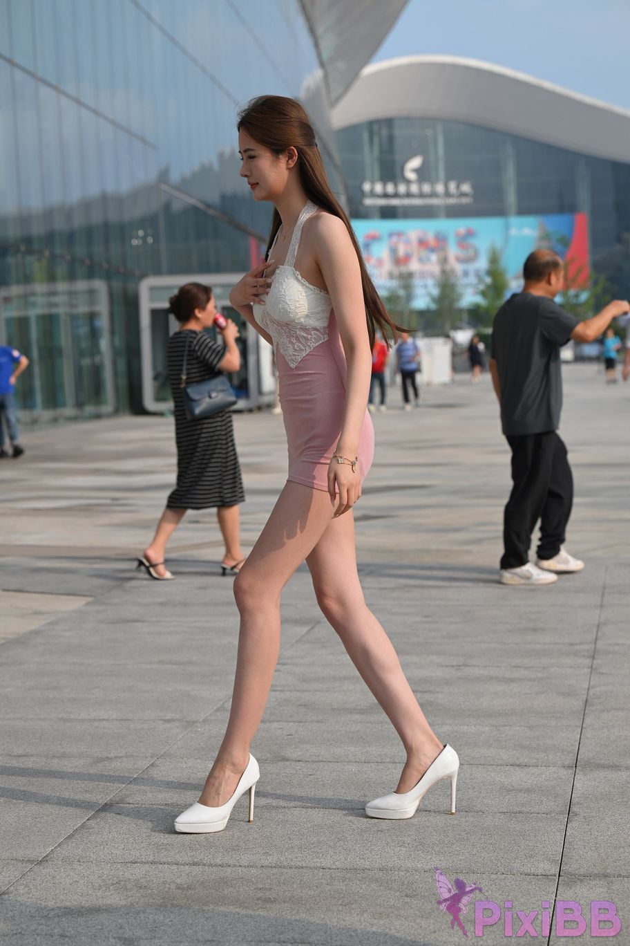 Featured Street Photography Works No.5418 Youthful and beautiful pink white skirt PixiBB.COM 013