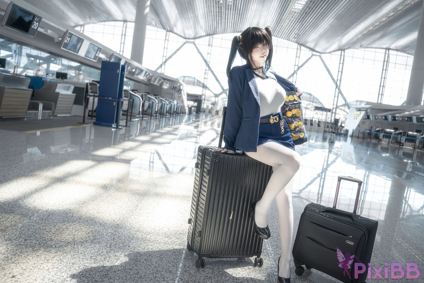 Cosplayer Zhiyue Etsu ko Nikke goddess of victory sola PixiBB.COM 001