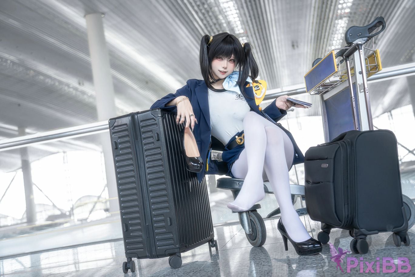 Cosplayer Zhiyue Etsu ko Nikke goddess of victory sola PixiBB.COM 009
