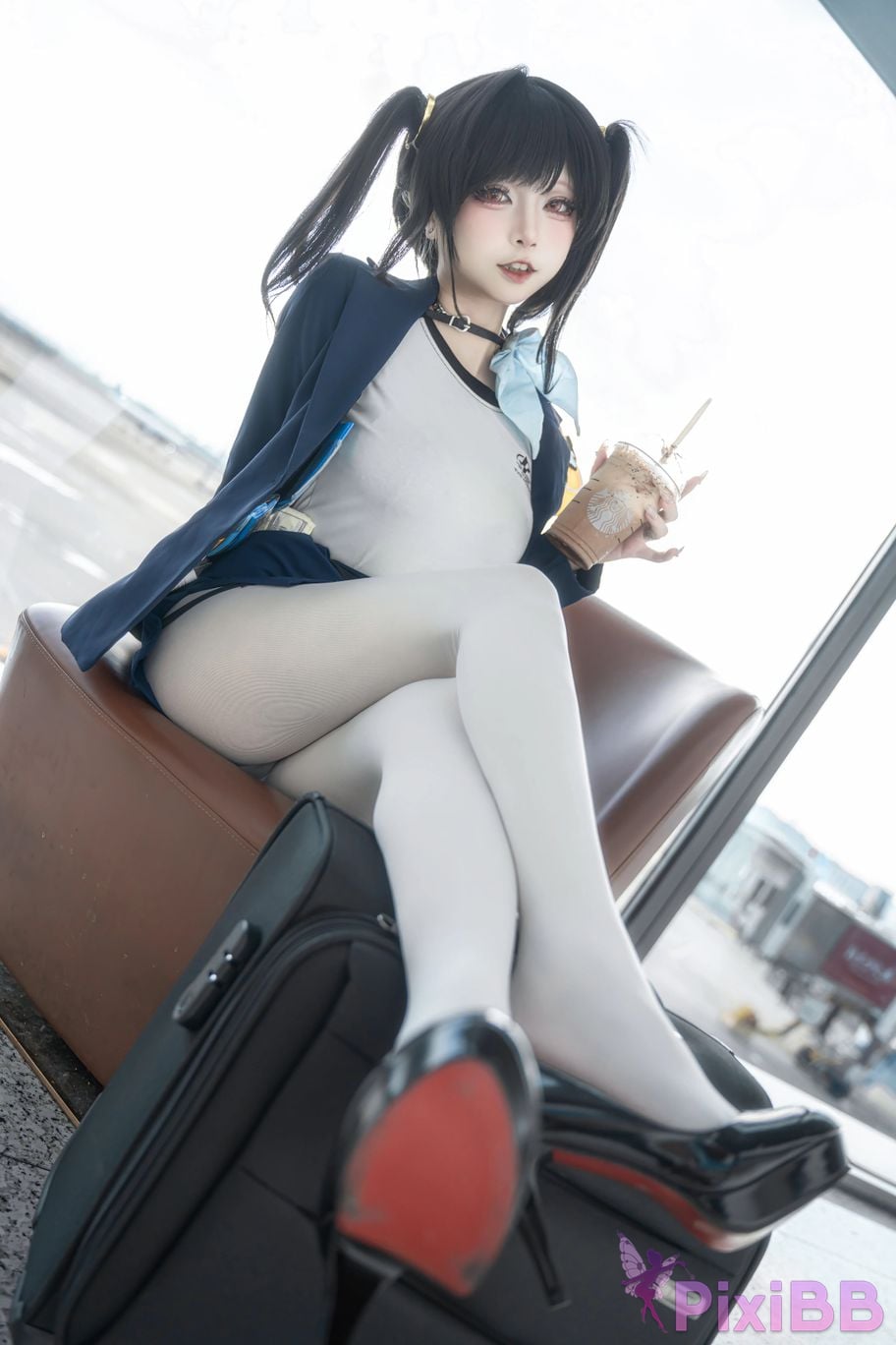 Cosplayer Zhiyue Etsu ko Nikke goddess of victory sola PixiBB.COM 016