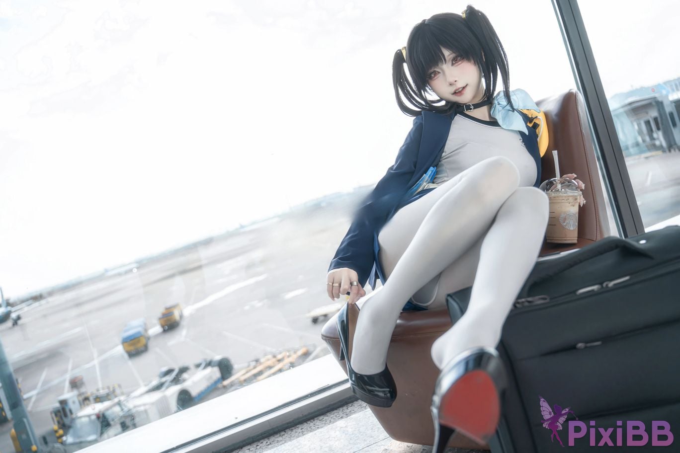 Cosplayer Zhiyue Etsu ko Nikke goddess of victory sola PixiBB.COM 017