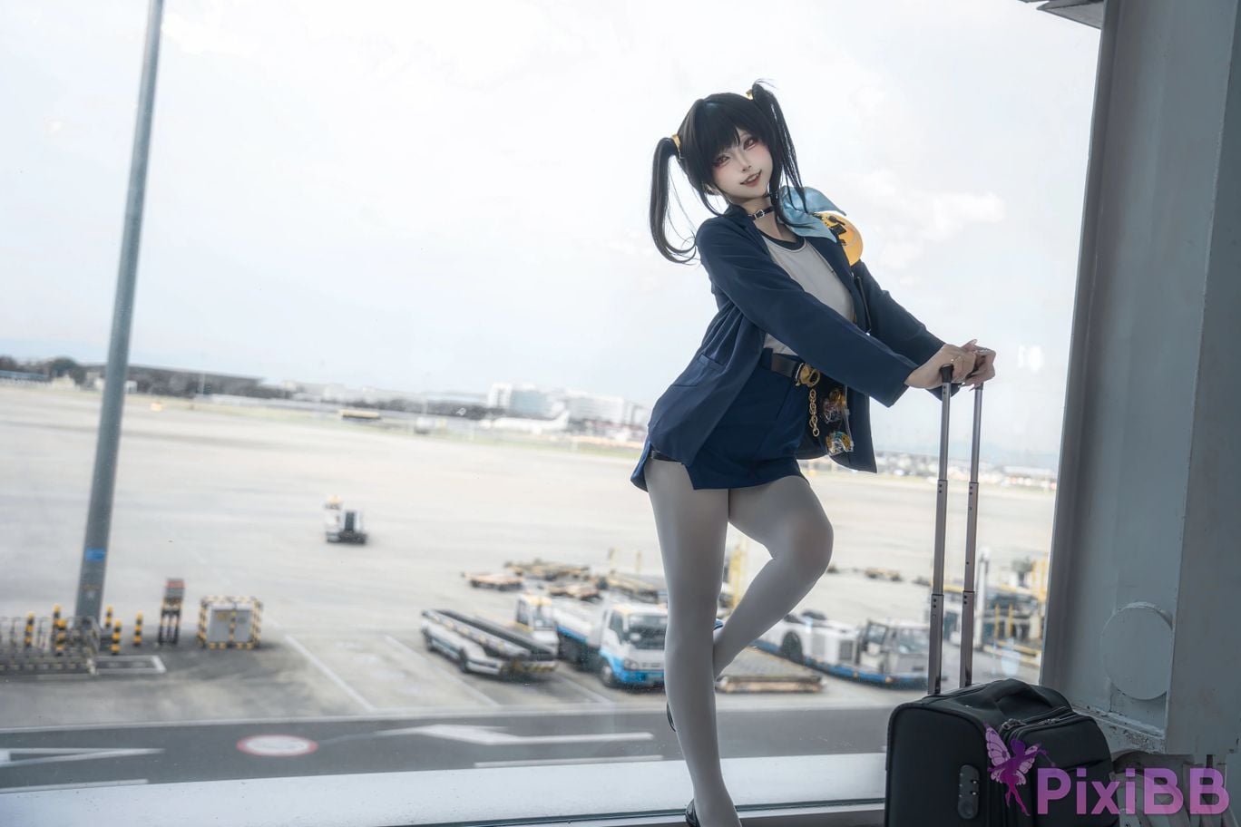 Cosplayer Zhiyue Etsu ko Nikke goddess of victory sola PixiBB.COM 025