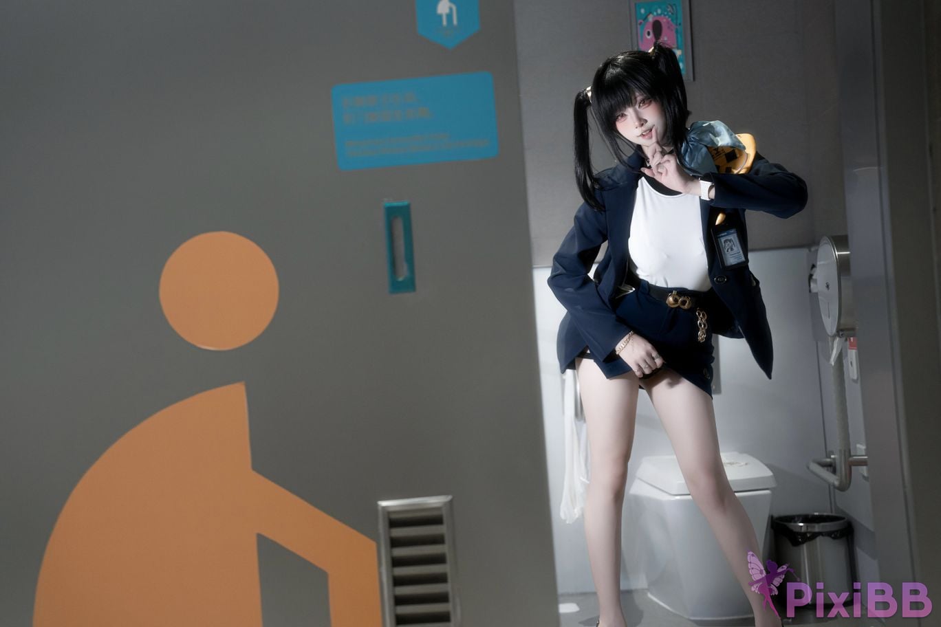 Cosplayer Zhiyue Etsu ko Nikke goddess of victory sola PixiBB.COM 035