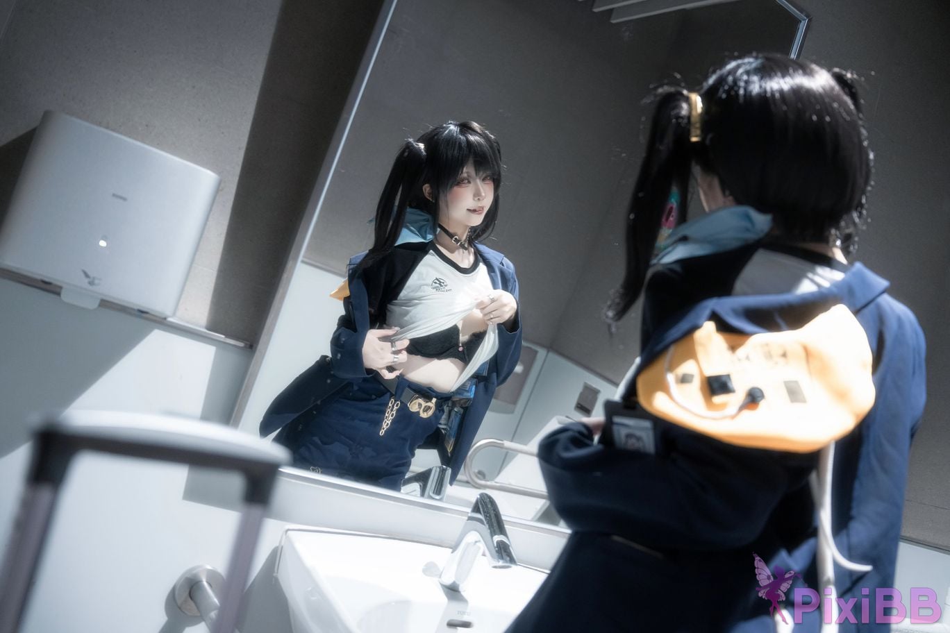 Cosplayer Zhiyue Etsu ko Nikke goddess of victory sola PixiBB.COM 037