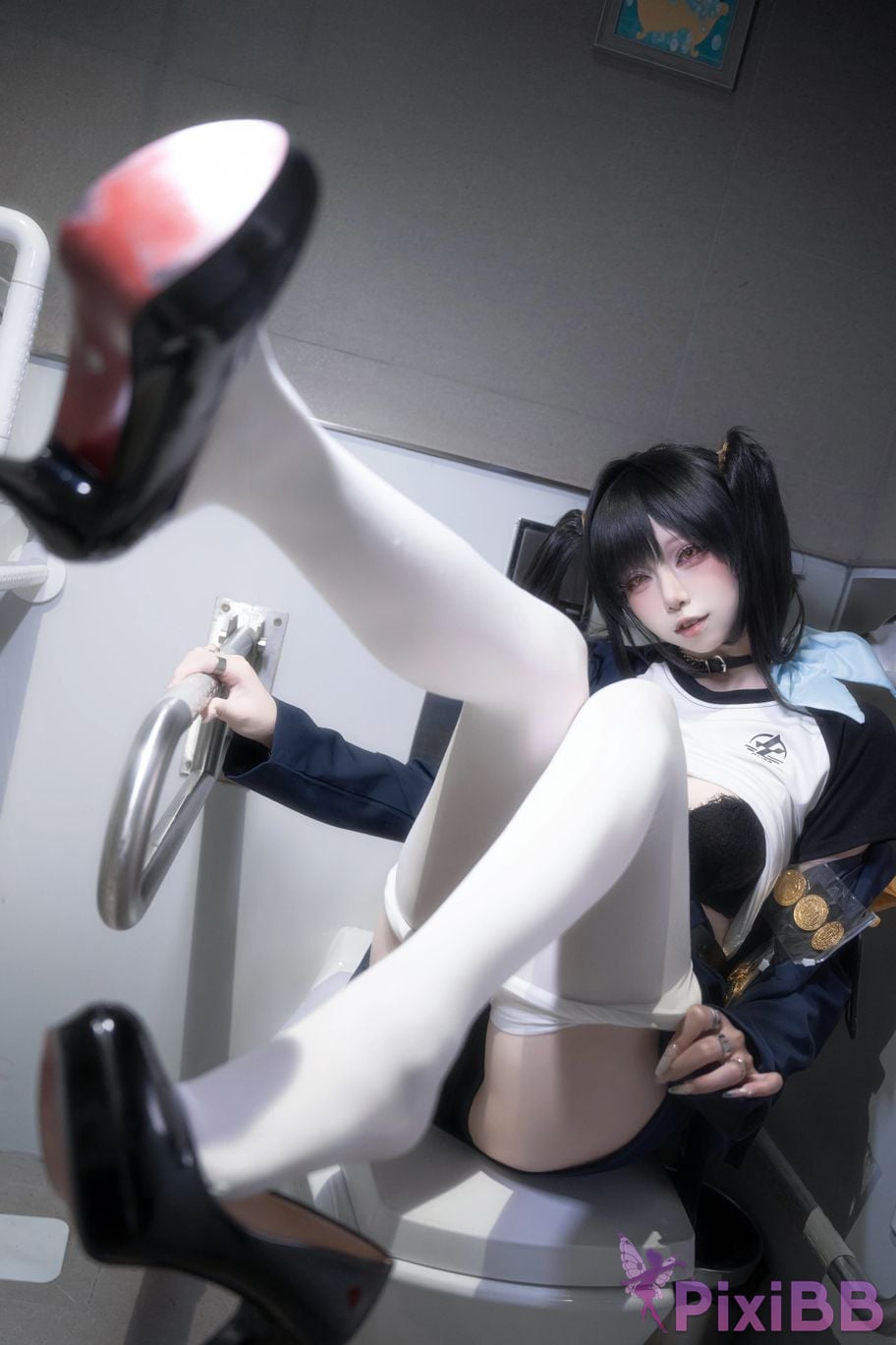 Cosplayer Zhiyue Etsu ko Nikke goddess of victory sola PixiBB.COM 041