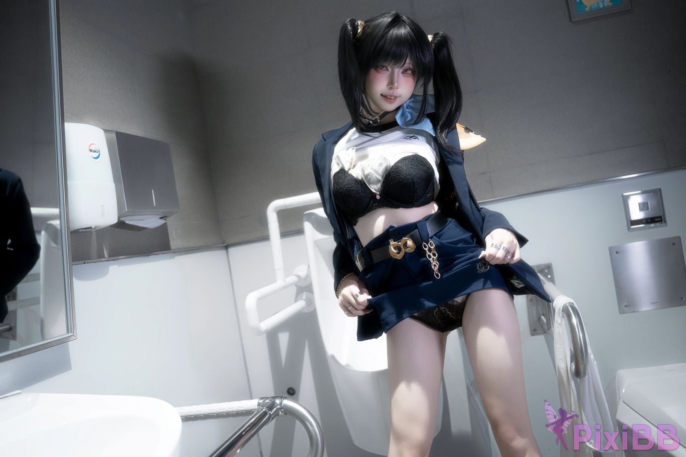 Cosplayer Zhiyue Etsu ko Nikke goddess of victory sola PixiBB.COM 051