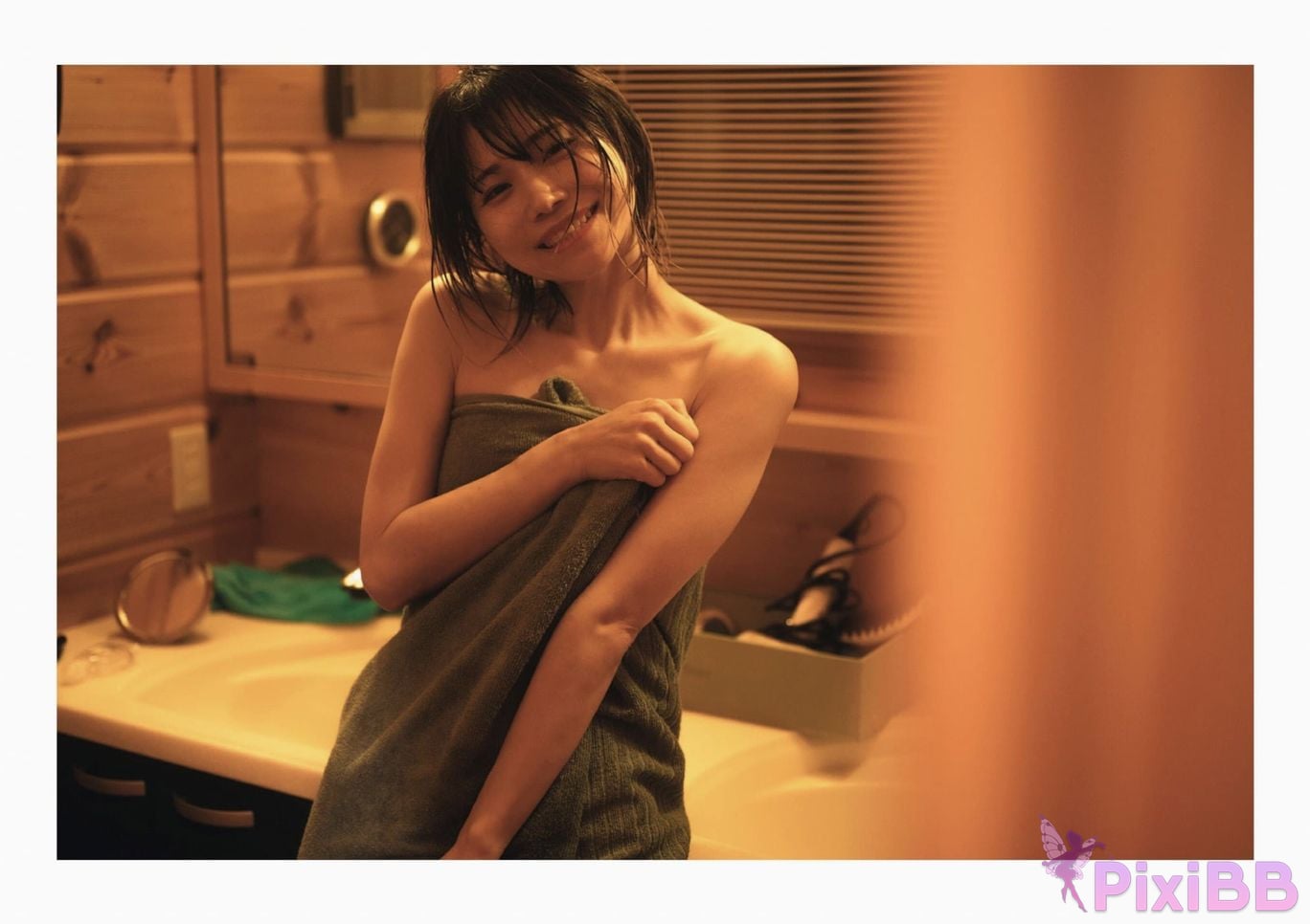 Japanese Idol Lisa Nito Risa Completely limited photo book desire Wunder Publishing House PixiBB.COM 211