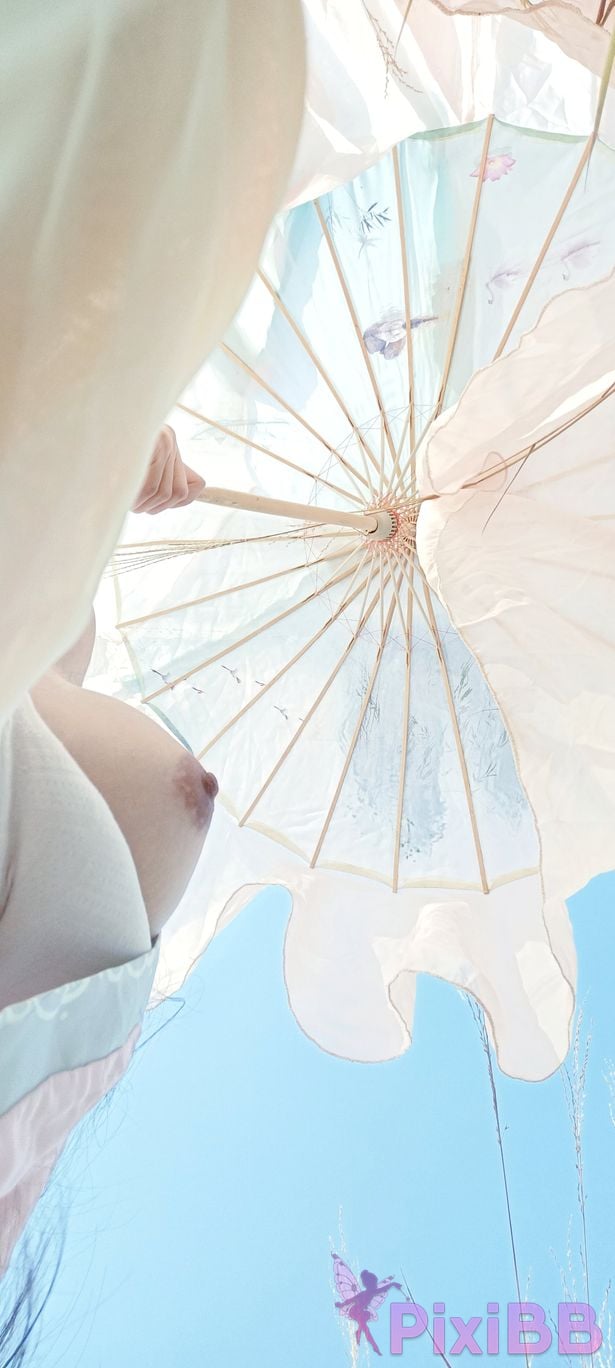 Cosplayer Milu Hanfu selfie PixiBB.COM 034