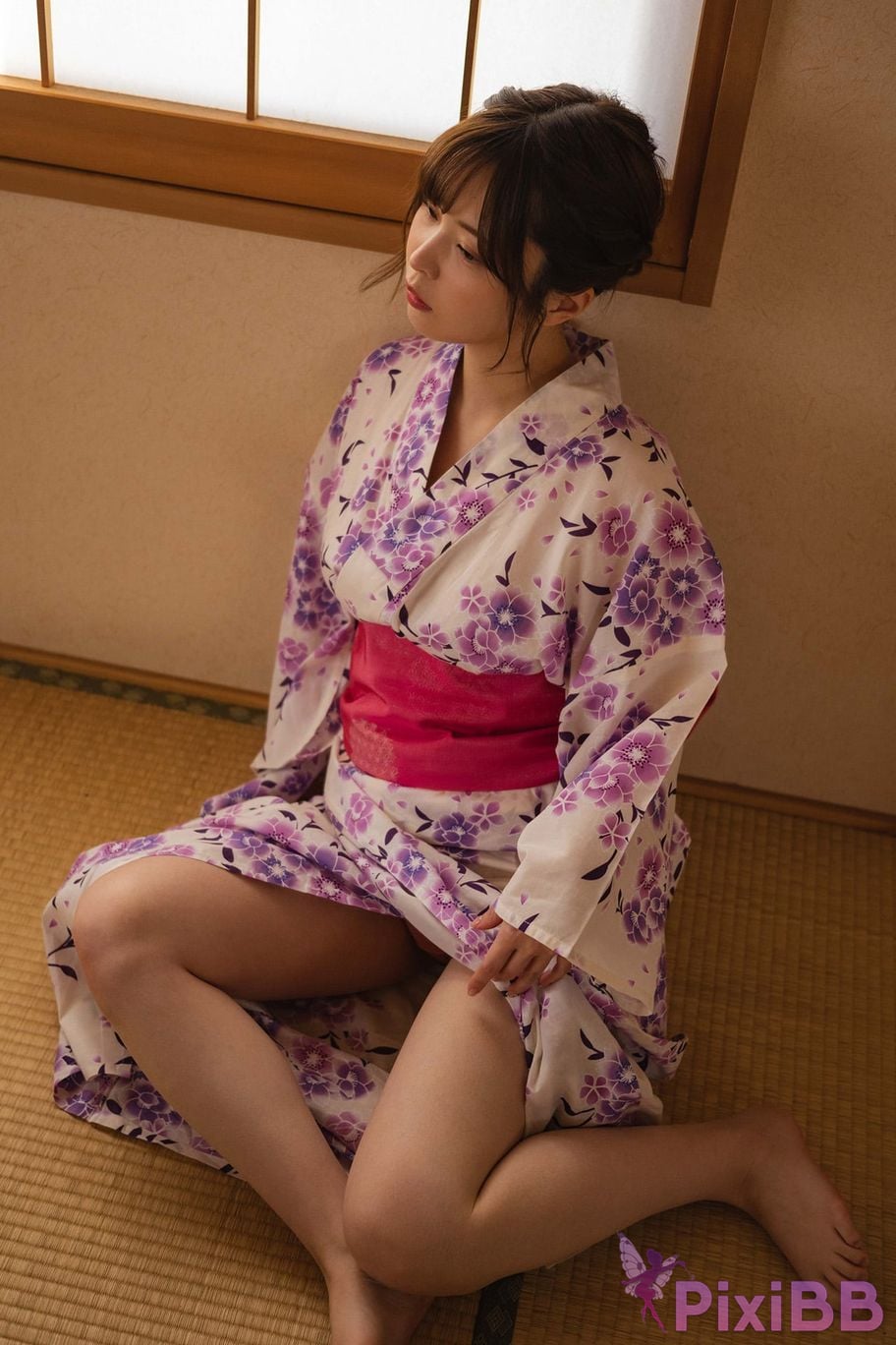 Japanese Idol Kuno Hinano Breast Love White Paper PixiBB.COM 038