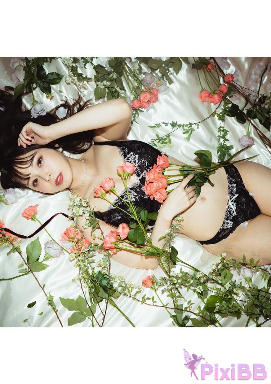 Japanese Idol Kuno Hinano Escape PixiBB.COM 085