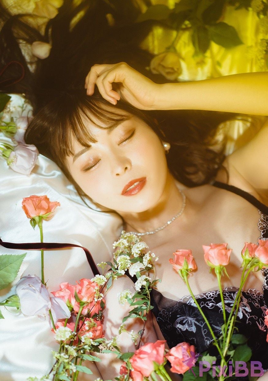 Japanese Idol Kuno Hinano Escape PixiBB.COM 086