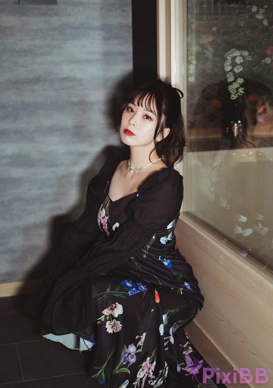 Japanese Idol Kuno Hinano Escape PixiBB.COM 095