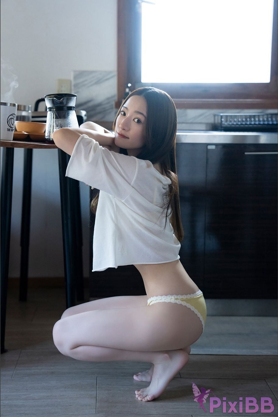 Japanese Idol Kana Nakada More and more a lot more Young Magazine Digital Photo Book PixiBB.COM 014