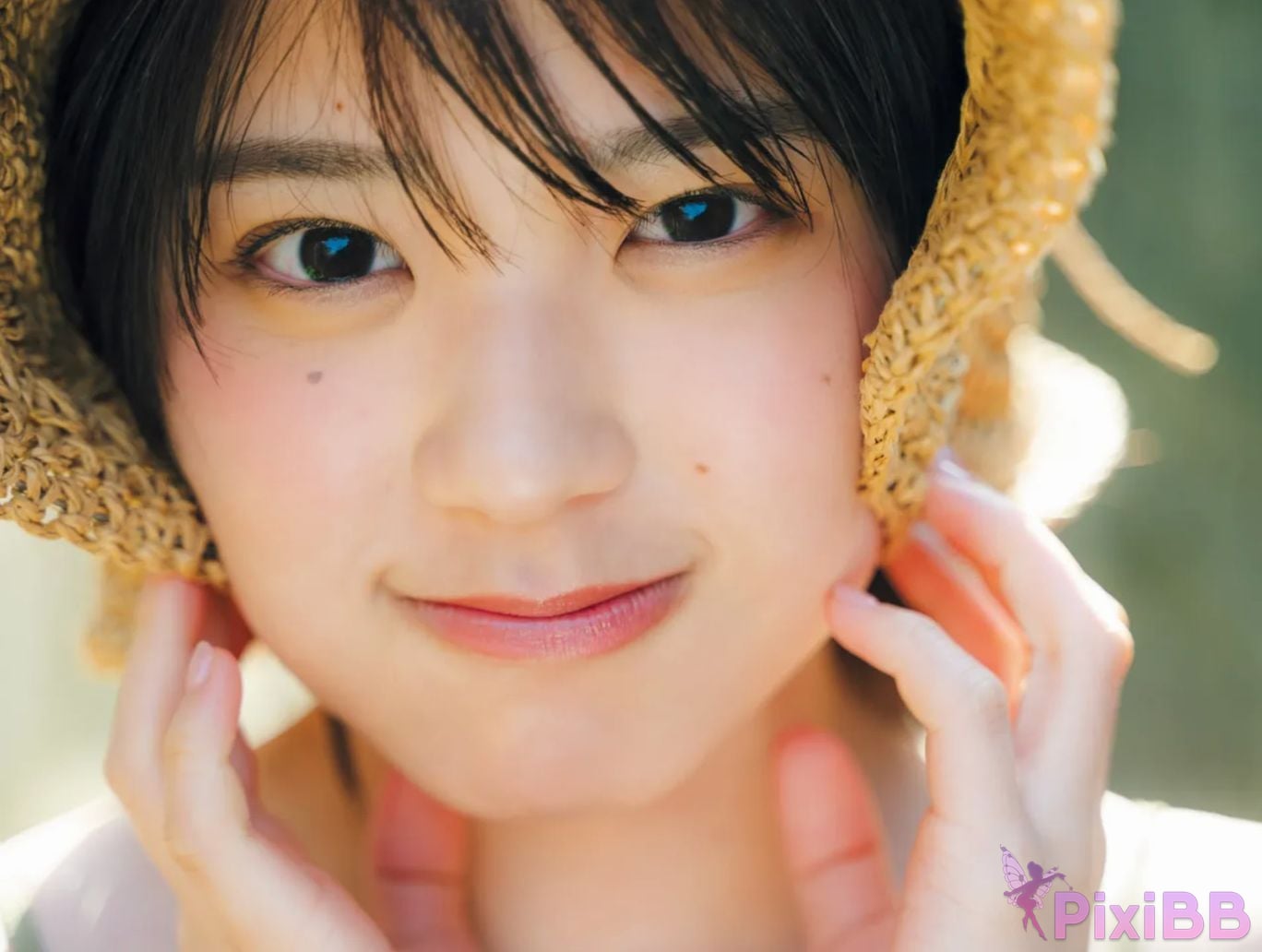 Japanese Idol Nanaka Yano FRIDAY GOLD l i b e r a t o n 19 Age platinum beauty PixiBB.COM 008