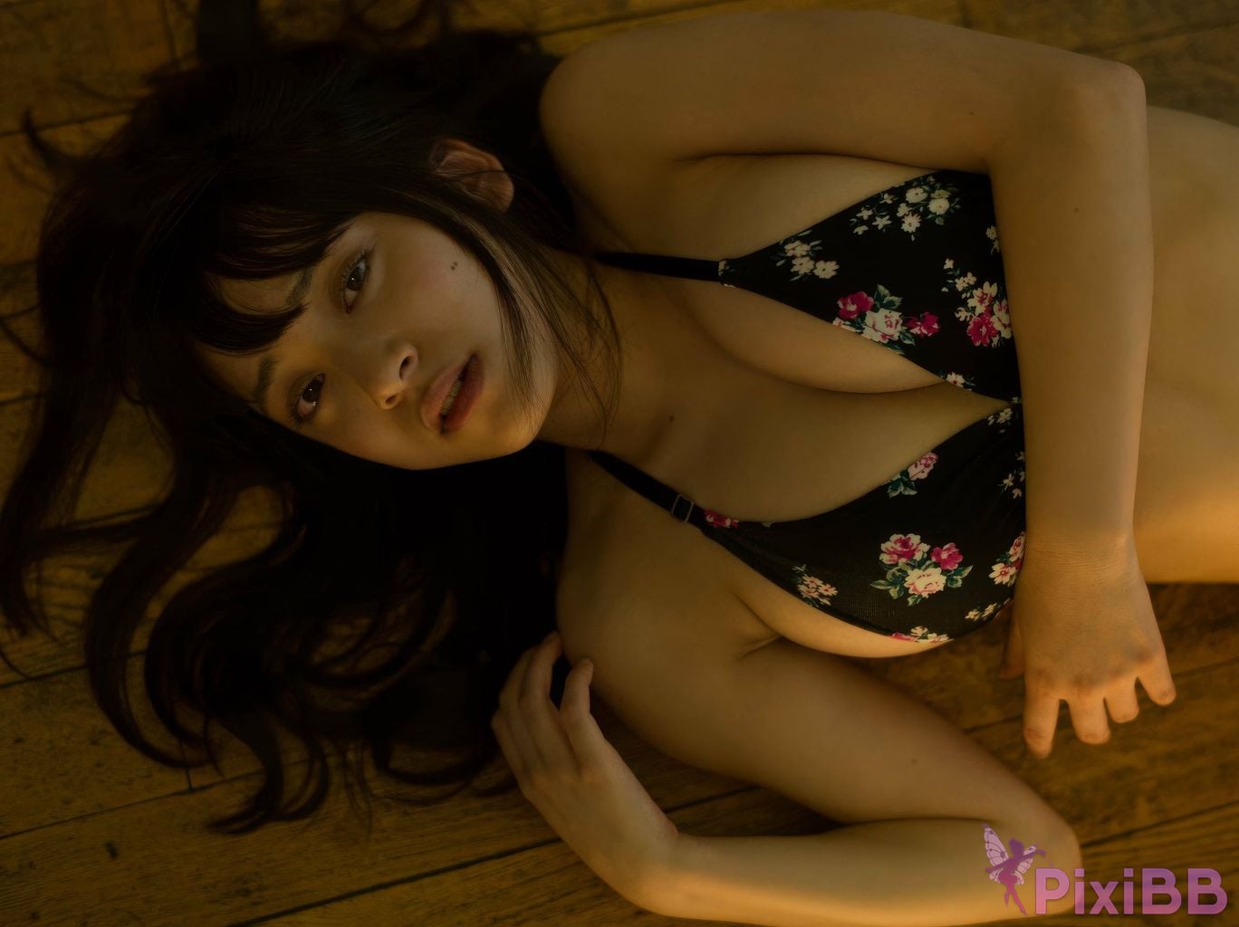 Japanese Idol Tomaru Sayaka Du Wan Sha Ye Hua FLASH digital photo book strike bust PixiBB.COM 036