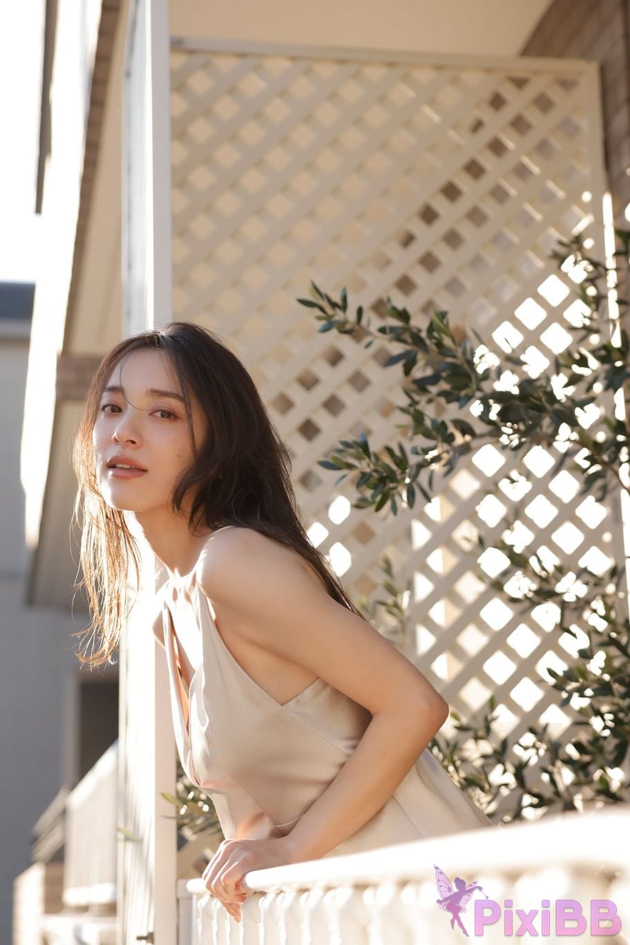 Japanese Idol Tomaru Sayaka Du Wan Sha Ye Hua FRIDAY Digital photo book soft skin glamorous Hao 100 Cut super complete version PixiBB.COM 024