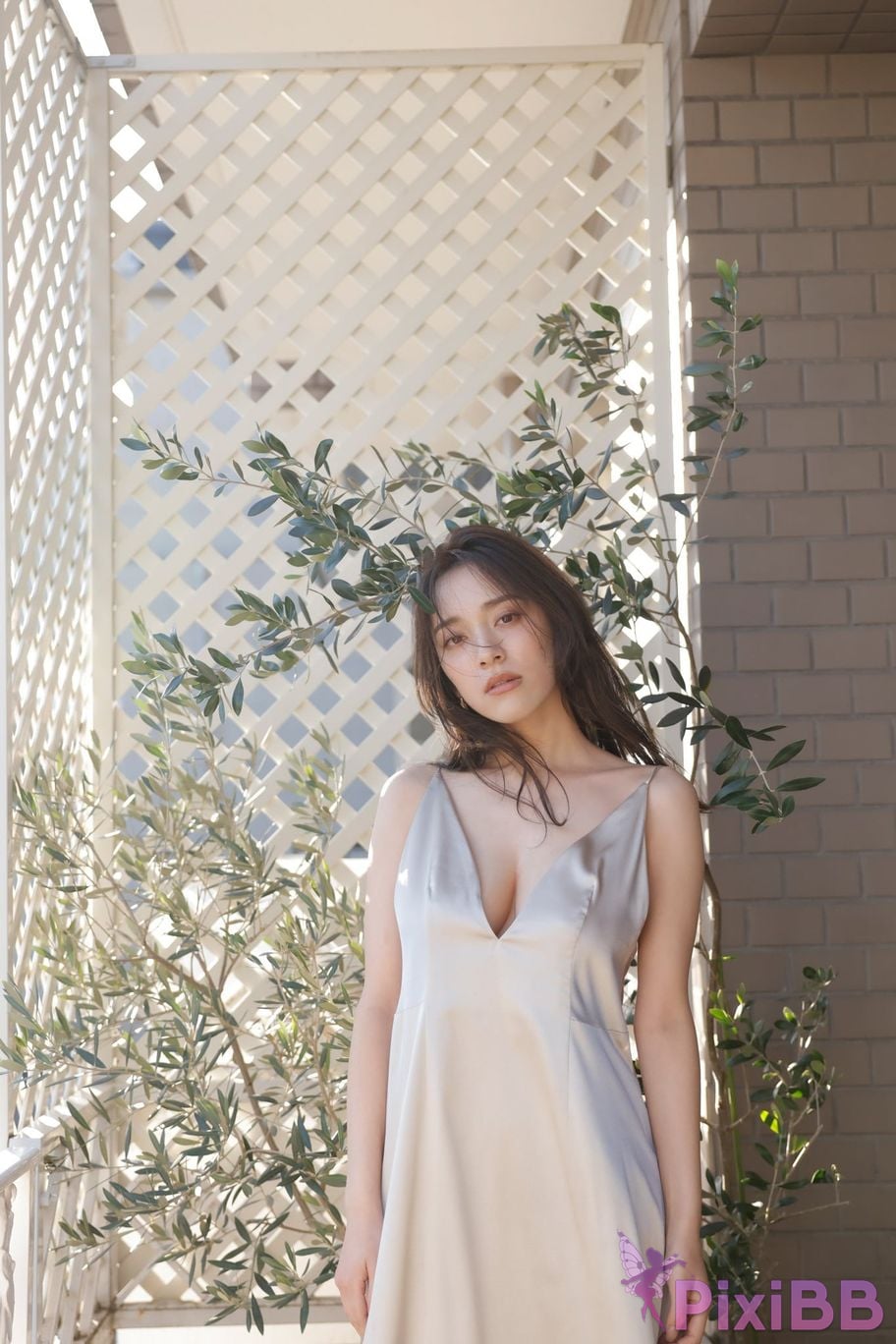 Japanese Idol Tomaru Sayaka Du Wan Sha Ye Hua FRIDAY Digital photo book soft skin glamorous Hao 100 Cut super complete version PixiBB.COM 026