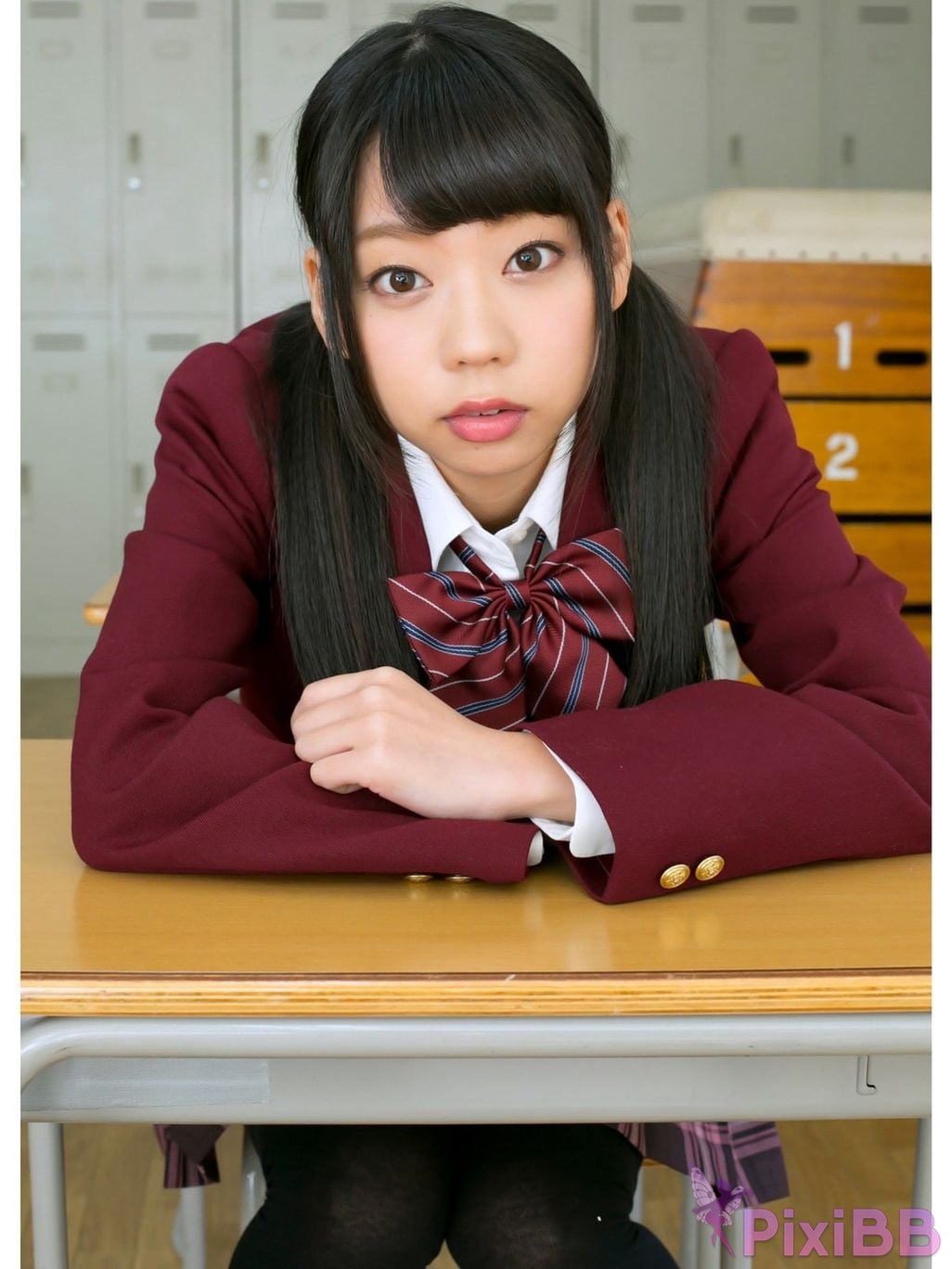 Japanese Idol Hikaru Aoyama complete set 197 Includes one disc Released gravure photo book PixiBB.COM 013