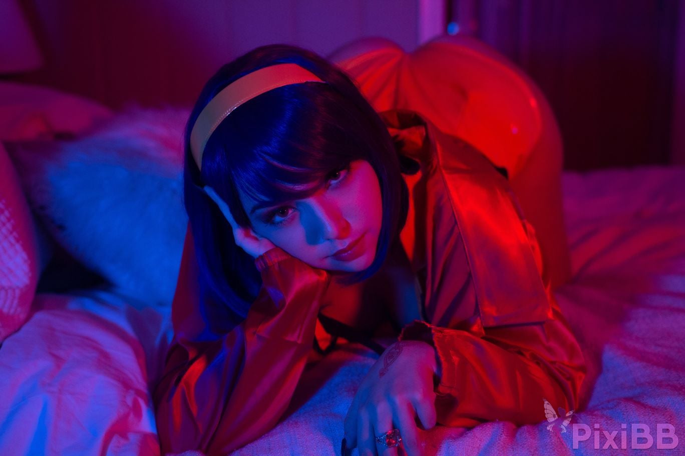 Serinide Faye Valentine PixiBB.COM 3