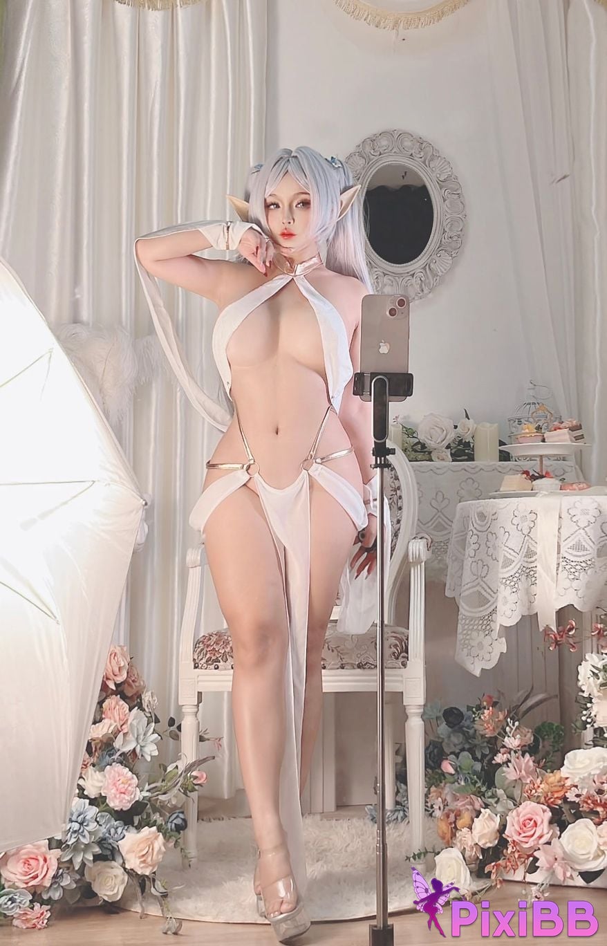 Sayo Momo Frieren & Fern PixiBB.COM 1