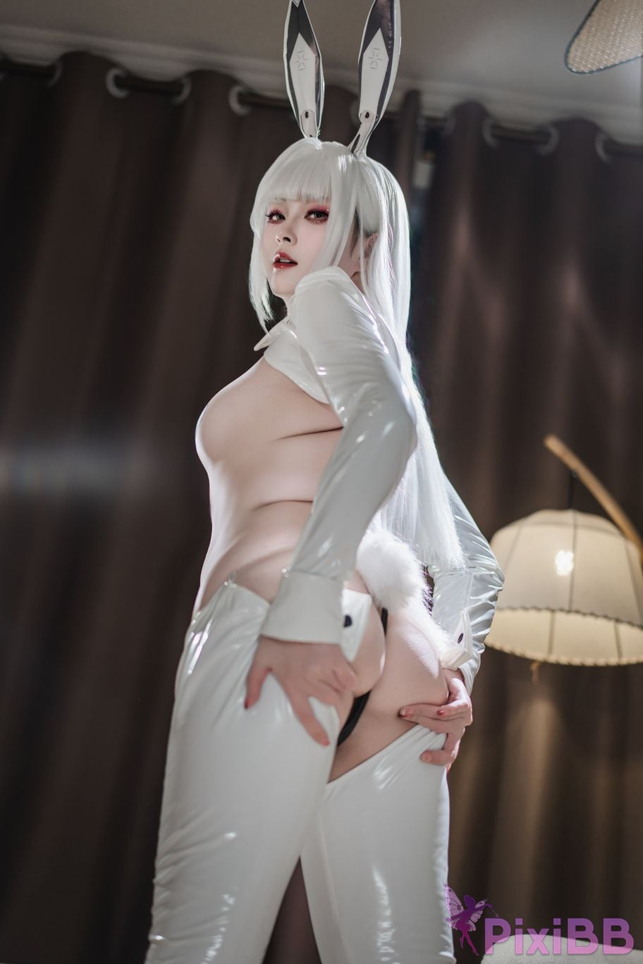 Cosplayer Natsuko Xia Xiazi NIKKE Blanche Reverse bunny girl PixiBB.COM 002