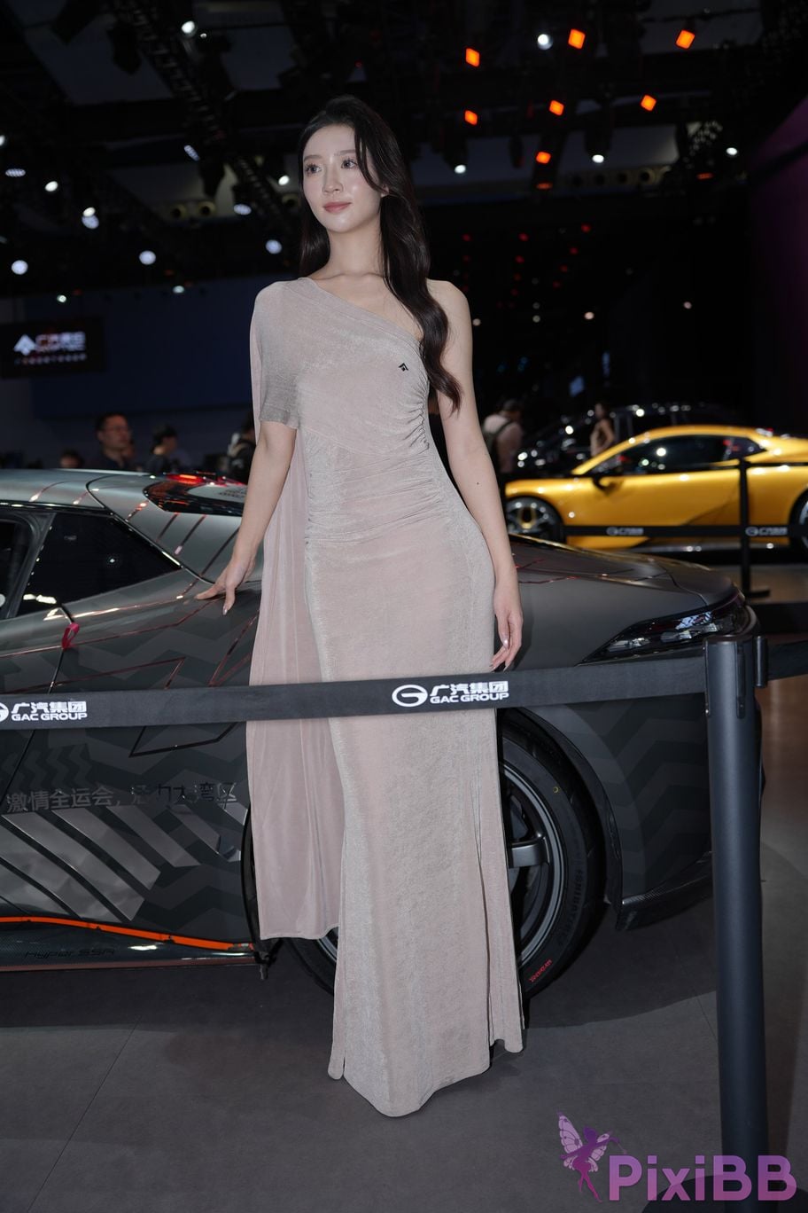 Featured Street Photography Works No.5425 Gentle long skirt Lulu PixiBB.COM 008