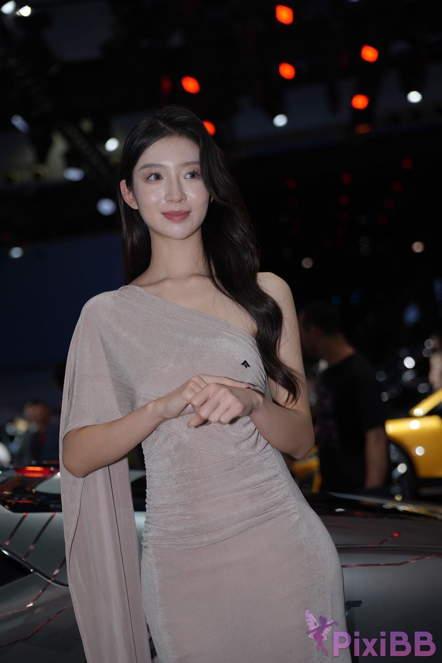 Featured Street Photography Works No.5425 Gentle long skirt Lulu PixiBB.COM 010