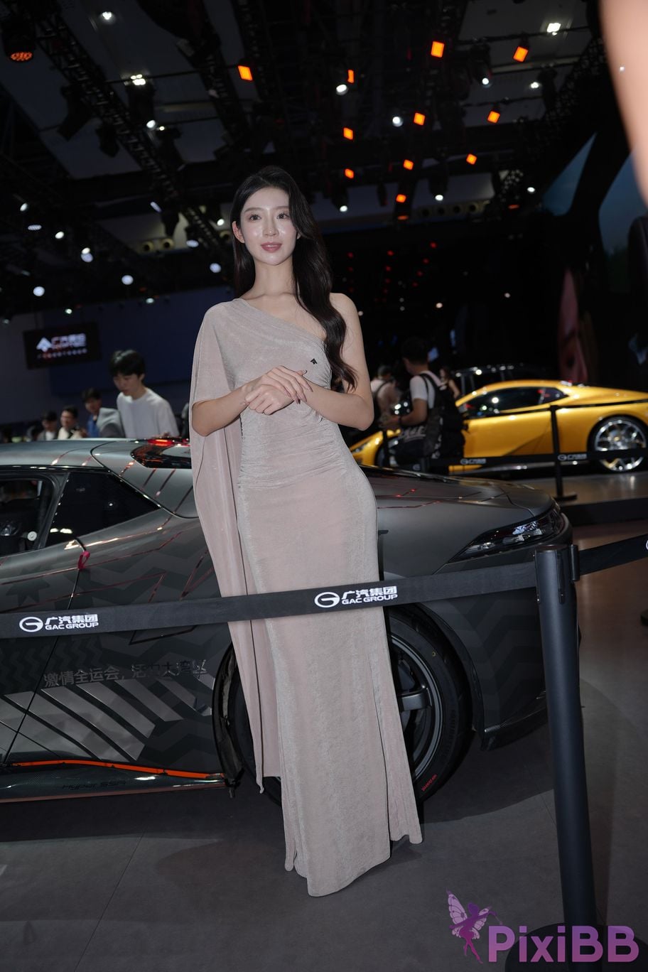 Featured Street Photography Works No.5425 Gentle long skirt Lulu PixiBB.COM 012