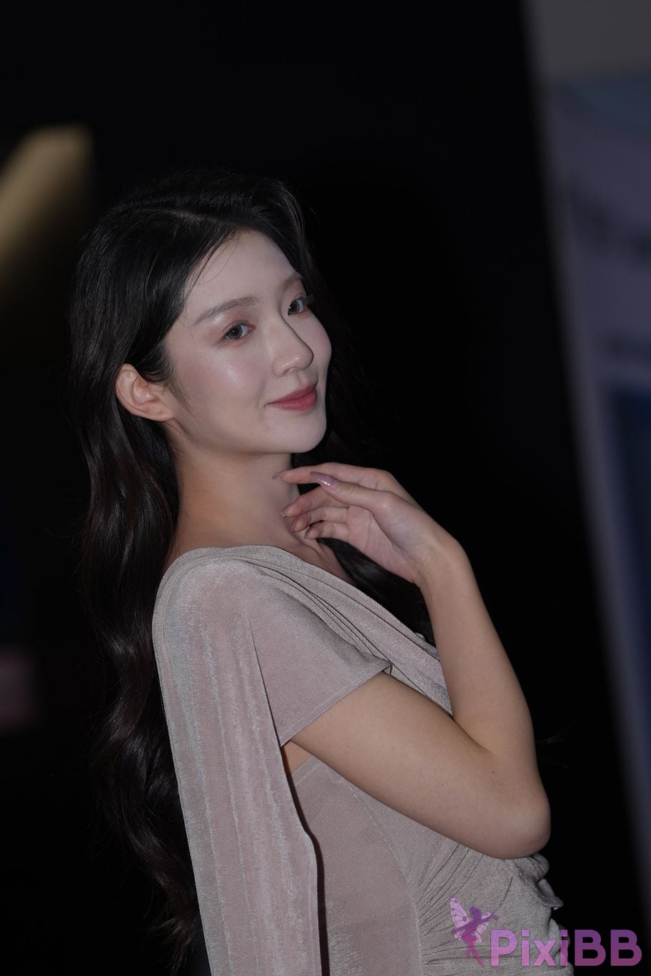 Featured Street Photography Works No.5425 Gentle long skirt Lulu PixiBB.COM 032