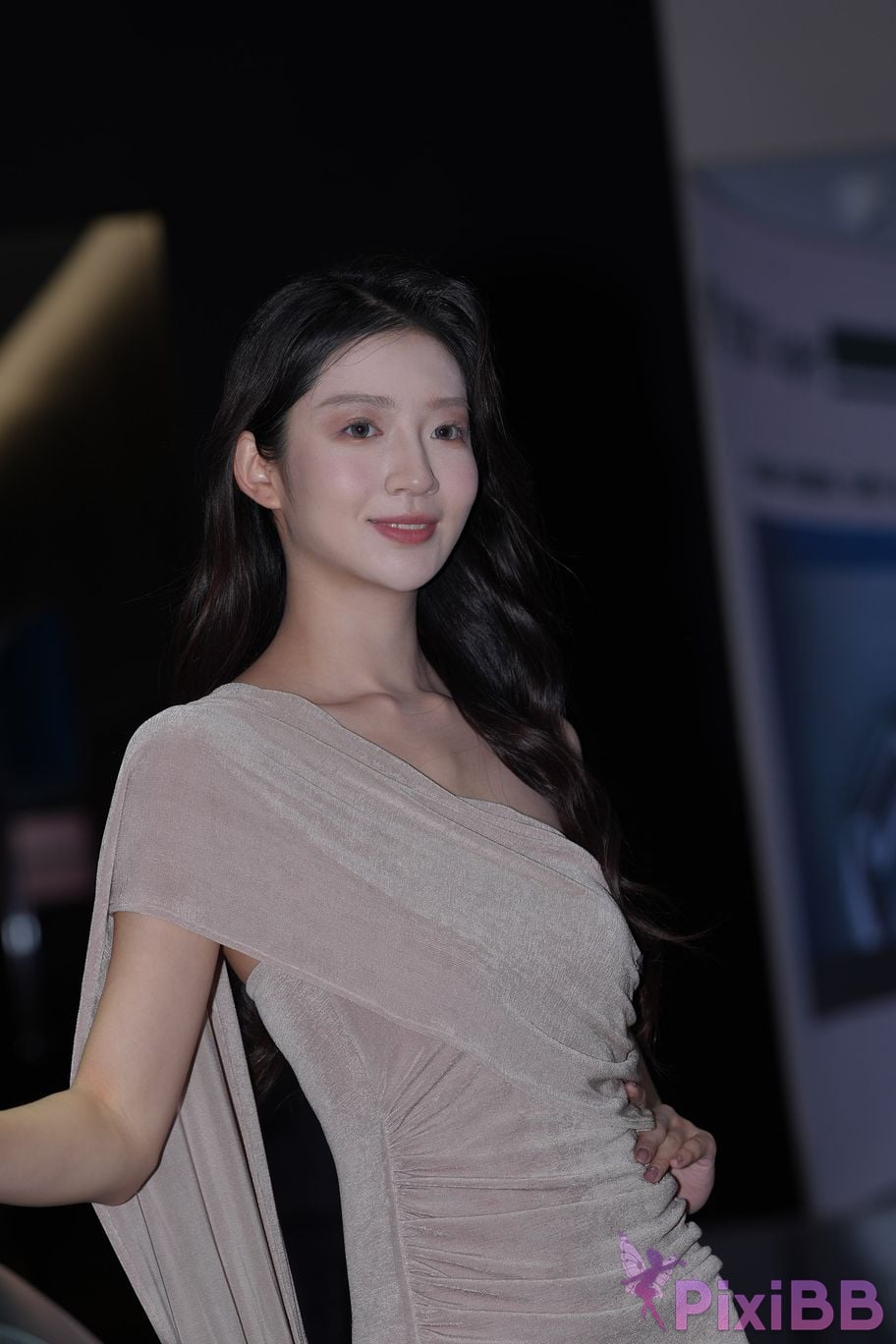 Featured Street Photography Works No.5425 Gentle long skirt Lulu PixiBB.COM 033