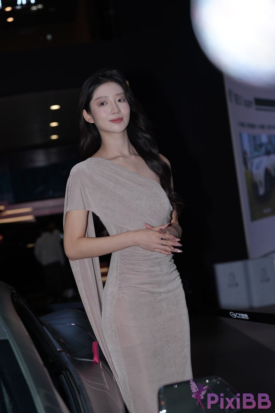 Featured Street Photography Works No.5425 Gentle long skirt Lulu PixiBB.COM 054