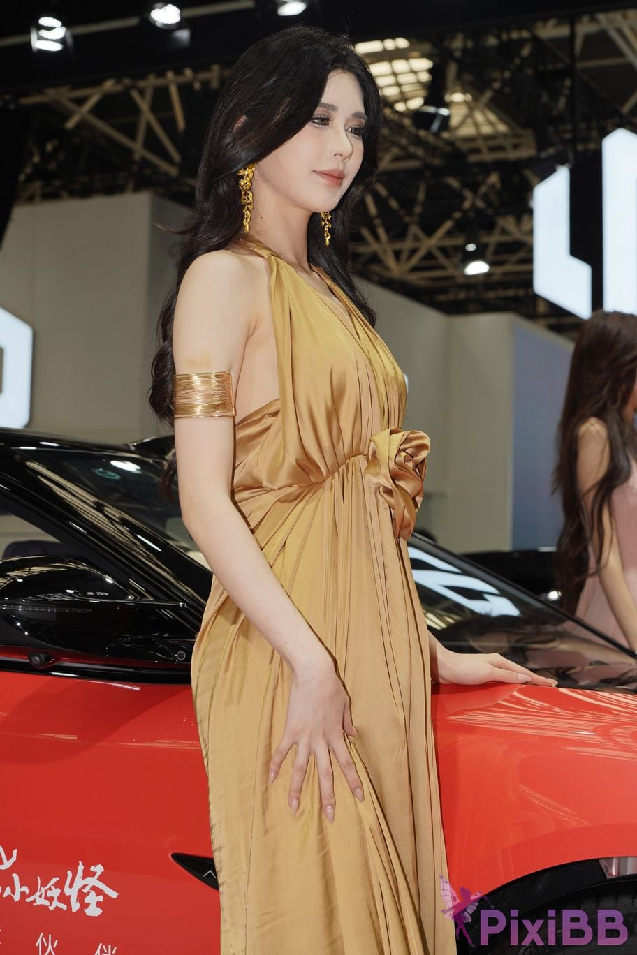 Featured Street Photography Works No.5428 Perfect looking goddess Sang crow PixiBB.COM 009