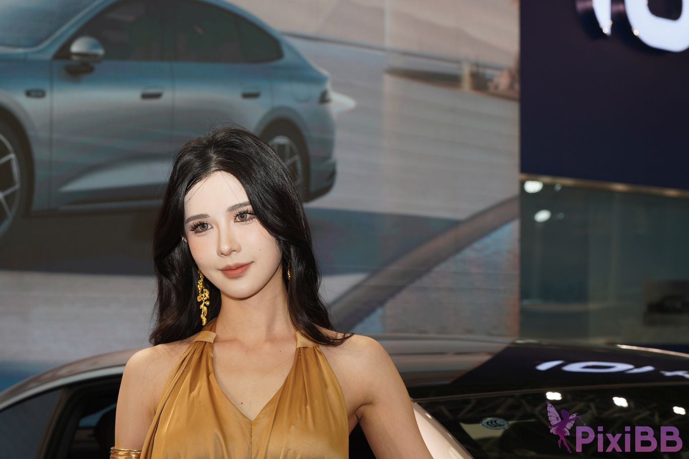 Featured Street Photography Works No.5428 Perfect looking goddess Sang crow PixiBB.COM 027