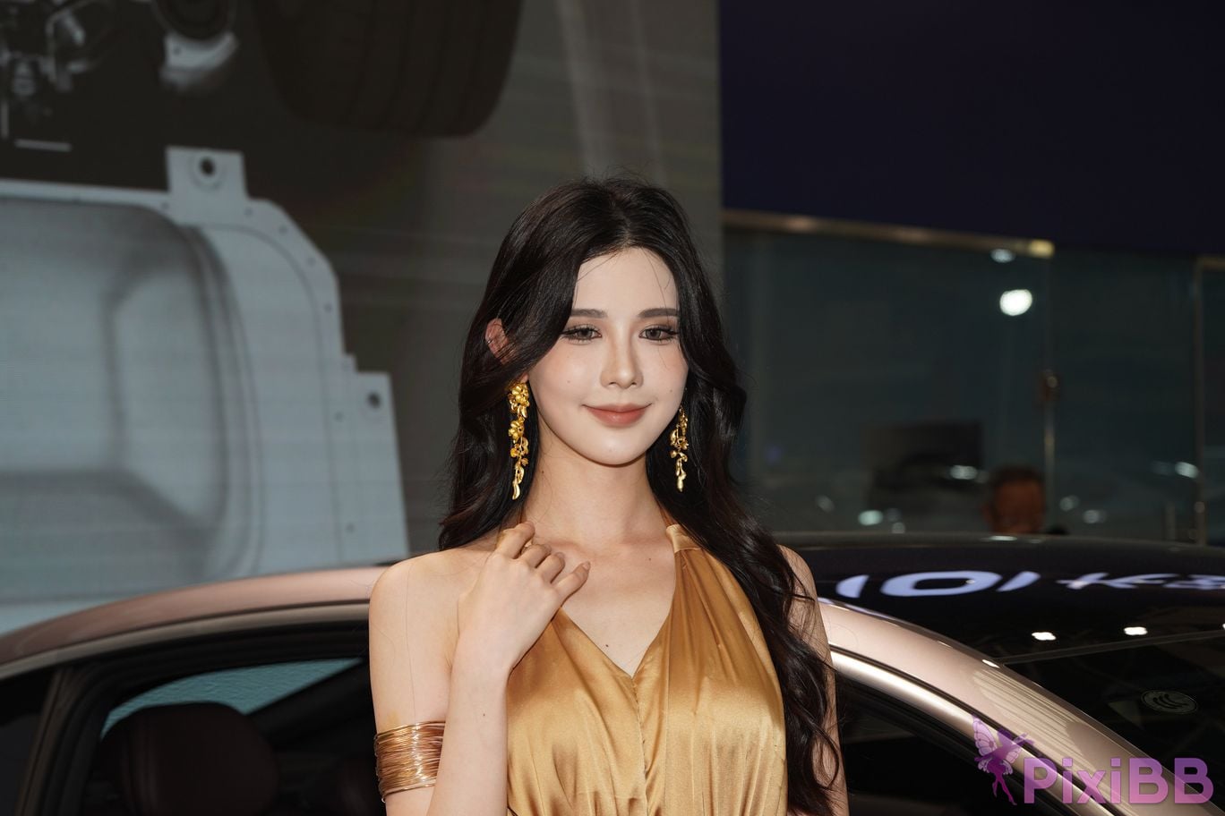 Featured Street Photography Works No.5428 Perfect looking goddess Sang crow PixiBB.COM 029