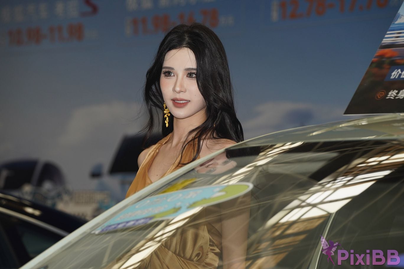 Featured Street Photography Works No.5428 Perfect looking goddess Sang crow PixiBB.COM 035