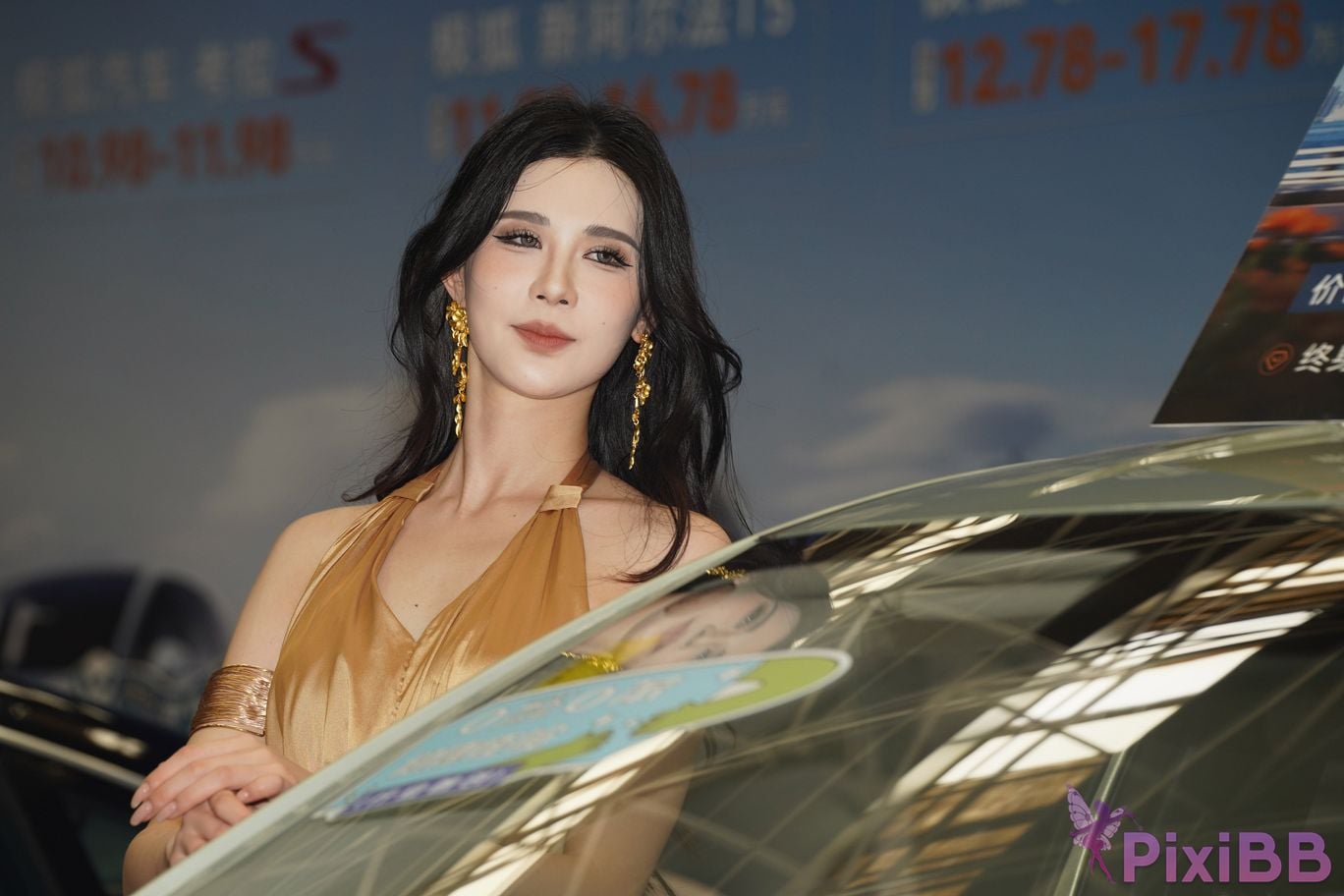 Featured Street Photography Works No.5428 Perfect looking goddess Sang crow PixiBB.COM 036