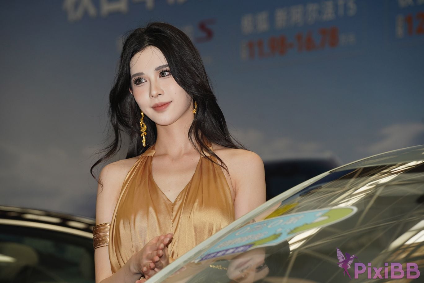 Featured Street Photography Works No.5428 Perfect looking goddess Sang crow PixiBB.COM 037