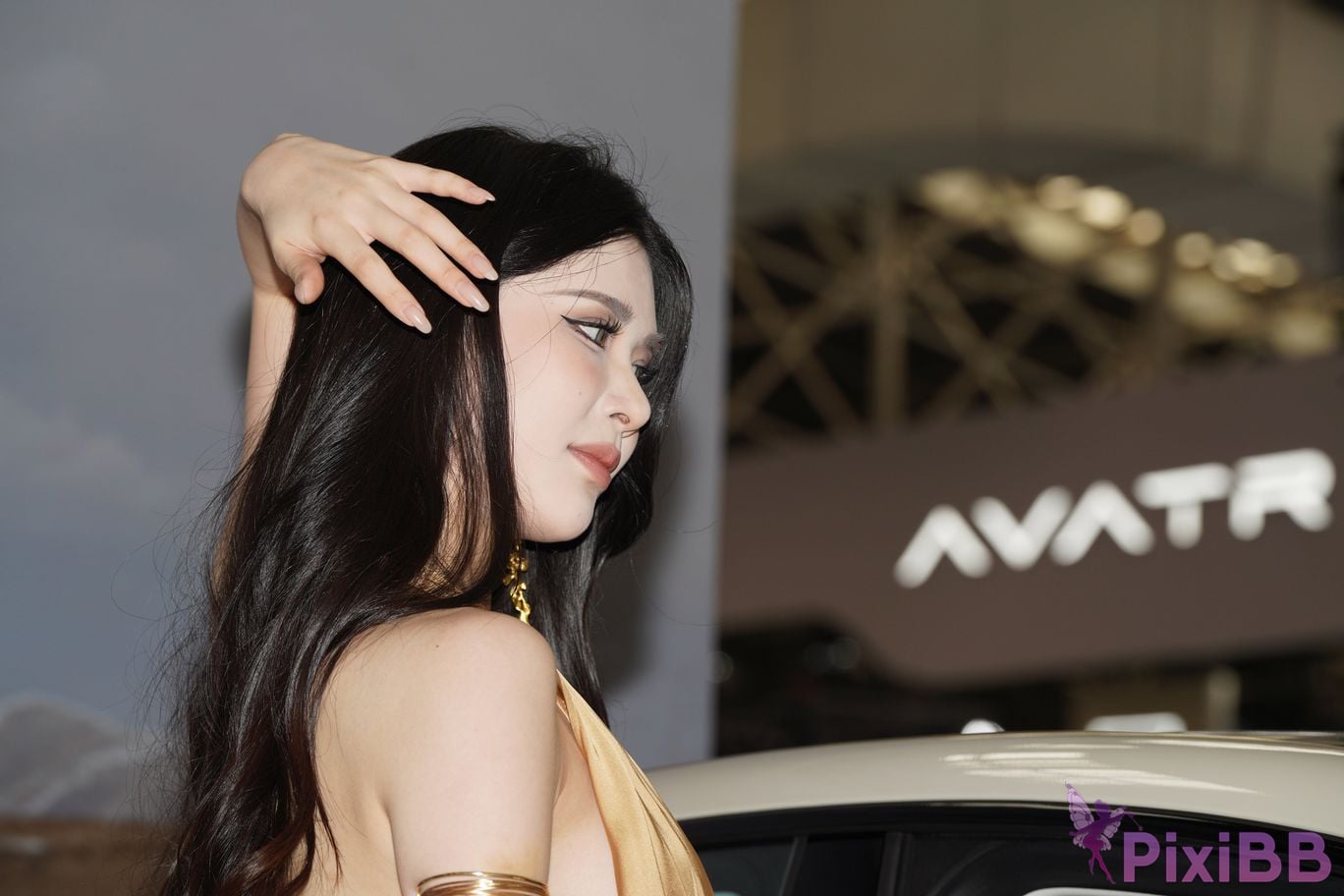 Featured Street Photography Works No.5428 Perfect looking goddess Sang crow PixiBB.COM 047