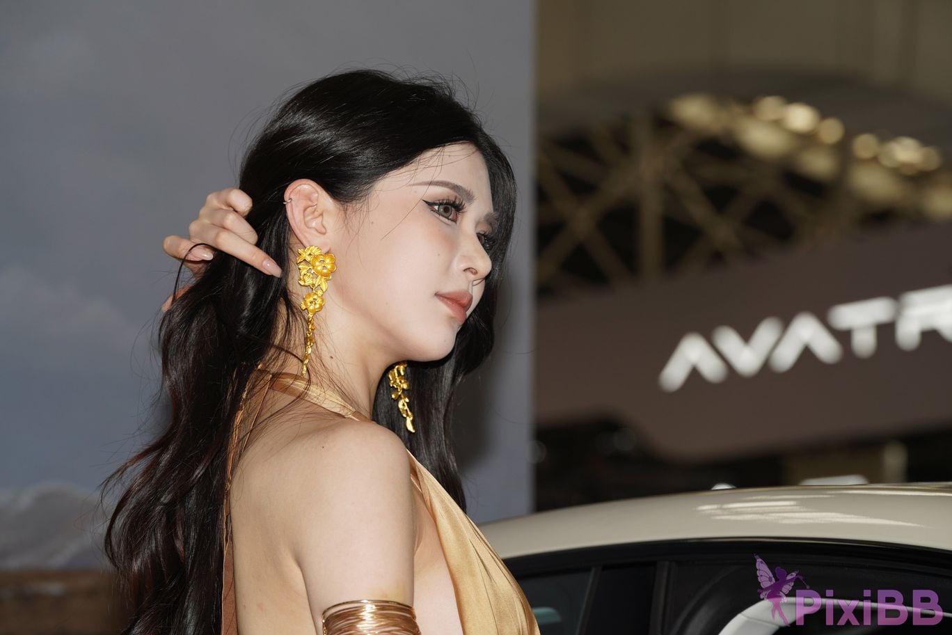 Featured Street Photography Works No.5428 Perfect looking goddess Sang crow PixiBB.COM 048