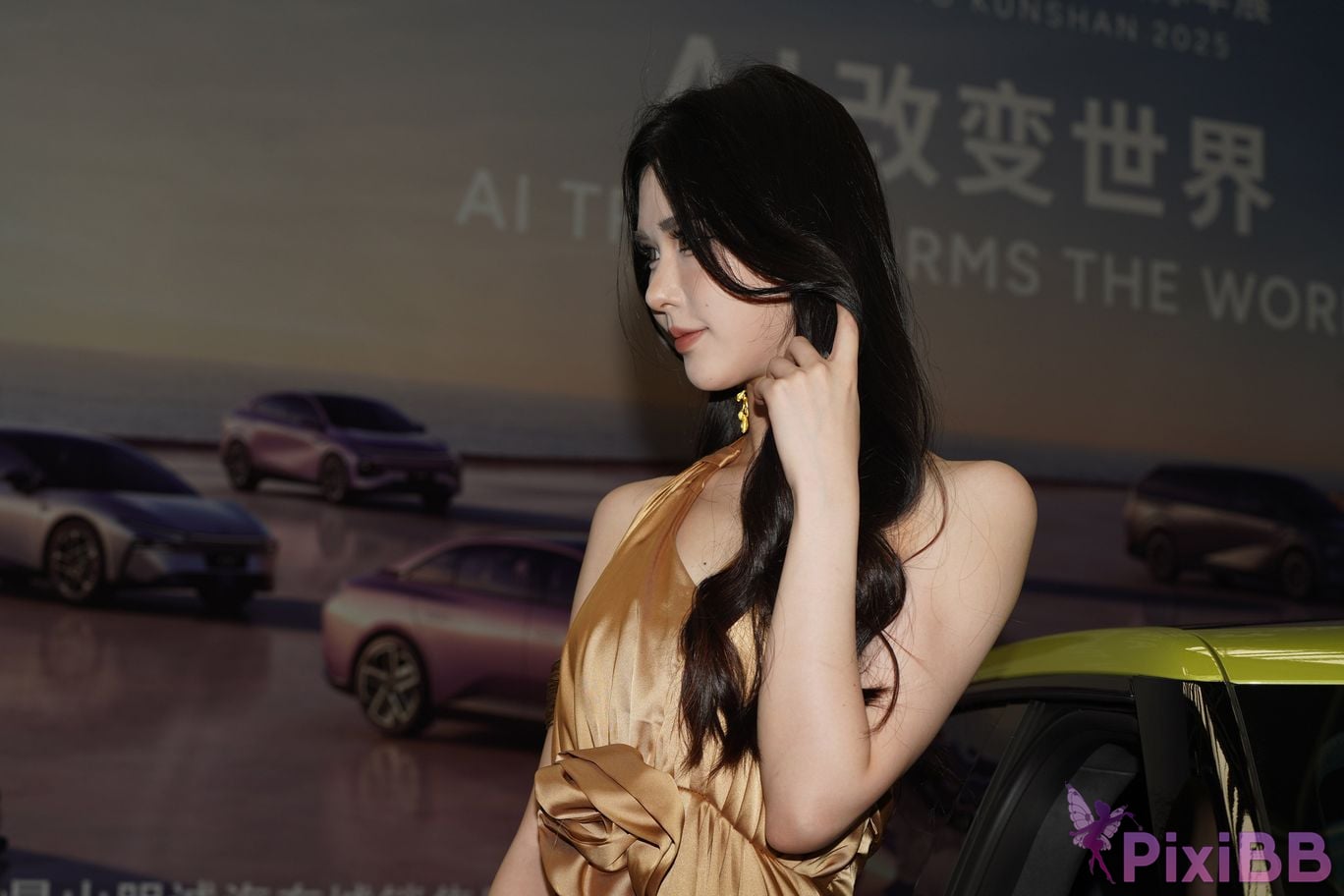 Featured Street Photography Works No.5428 Perfect looking goddess Sang crow PixiBB.COM 074